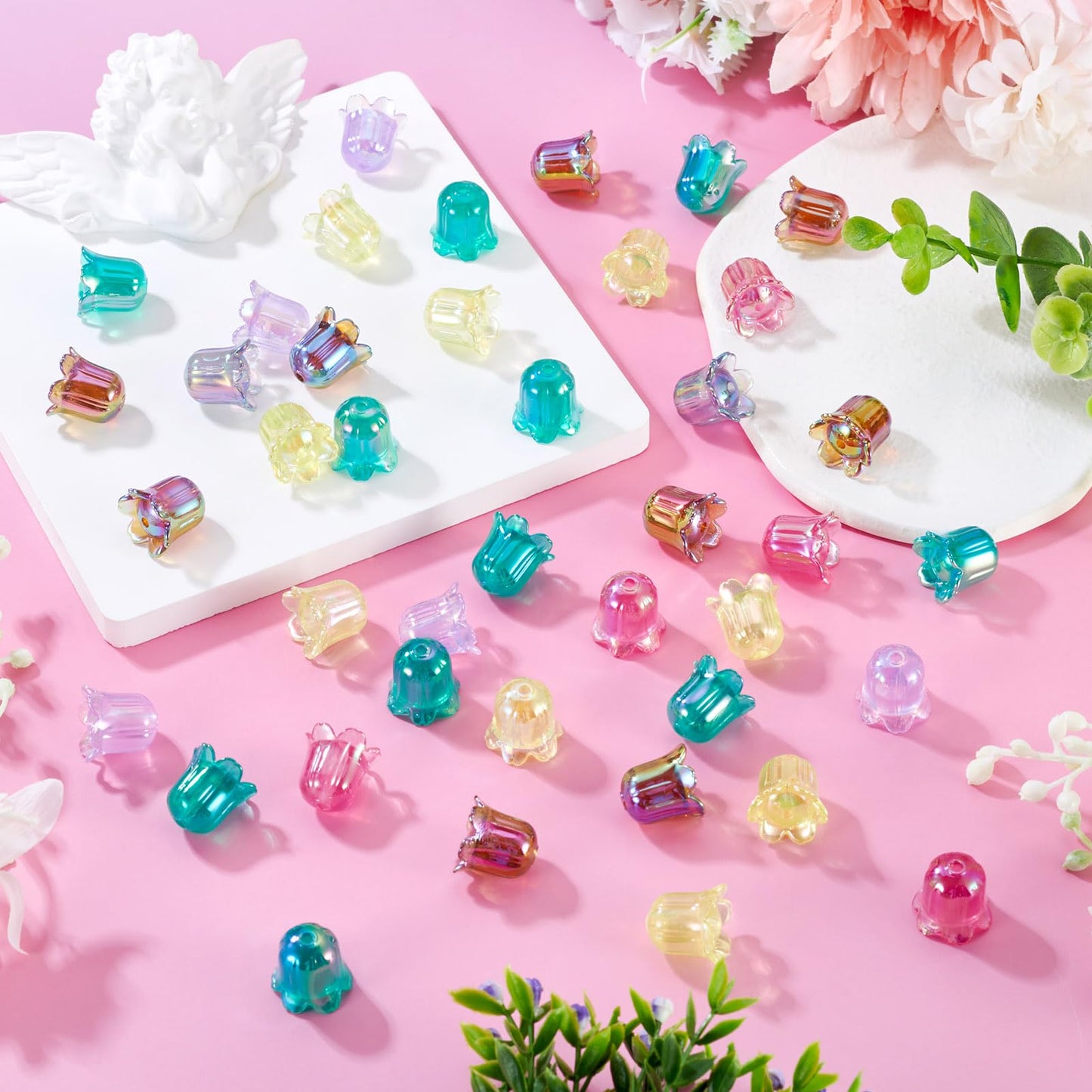 FASHEWELRY 50Pcs Acrylic Flower Beads Caps, Iridescent Colorful Transparent Lily Tulip Flower Bell Beads for DIY Tassel Earring Wind Chimes Craft Jewelry Making