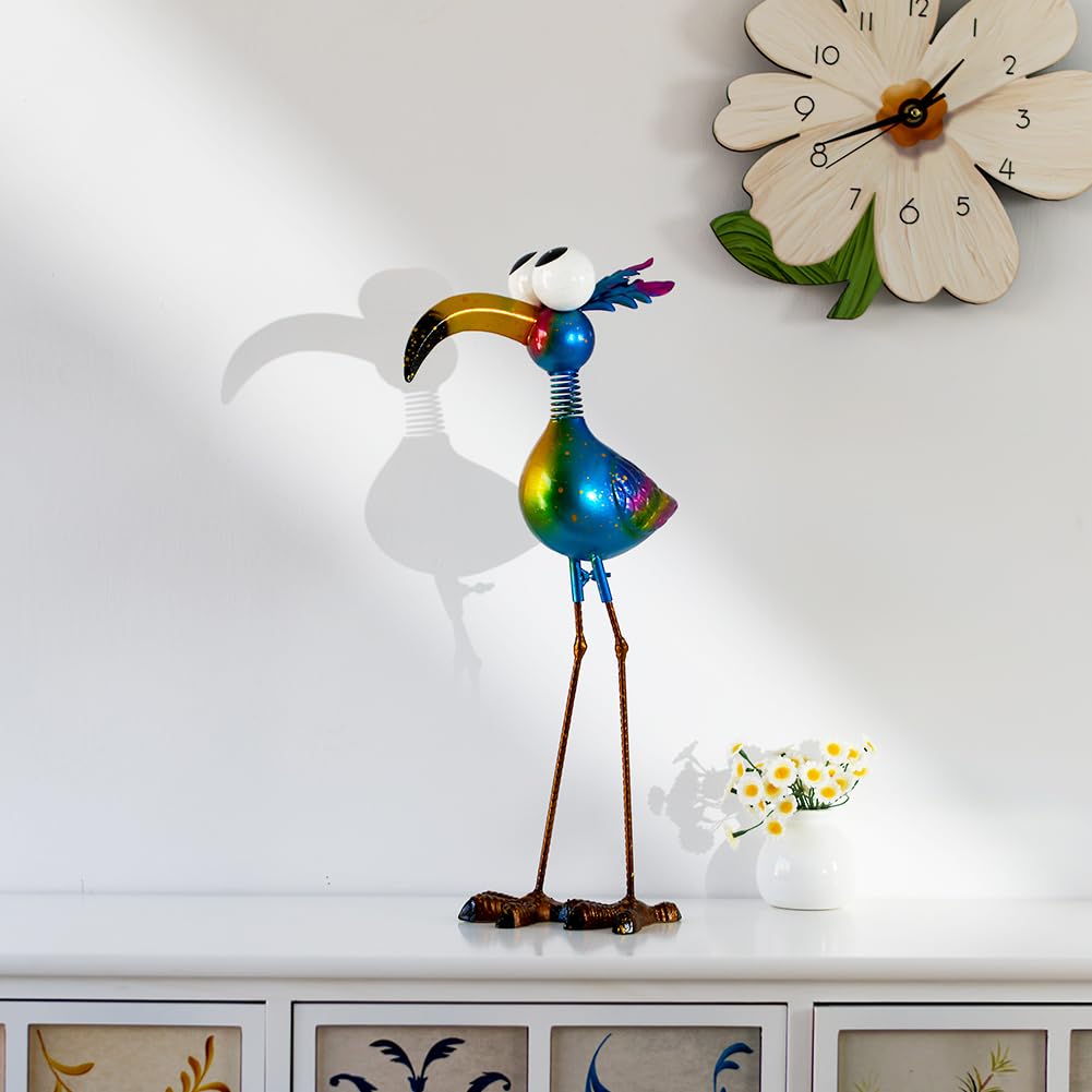 Giole 18.9" Metal Peacock Garden Statue - Weather-Resistant Outdoor Bird Figurine, Yard Art Decor for Lawns and Patios, Unique Gift for Gardening Enthusiasts