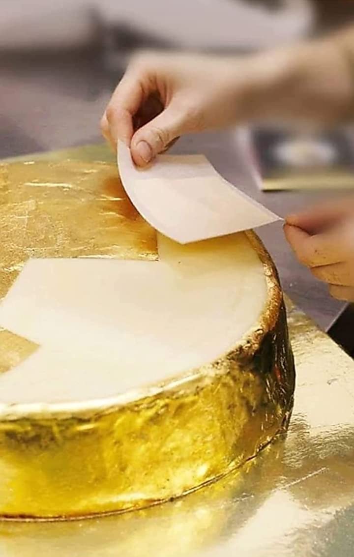 GLC Gold Leaf Pure Gold Leaf/Gold Vark/Gold waraq (25.pcs) Sheet 24K Gold Leaf Leaves Foil for GLC Gold Leaf Finest Gold Leaves Food Gilding Facial Beauty Spa Size(3 x 2 inch_