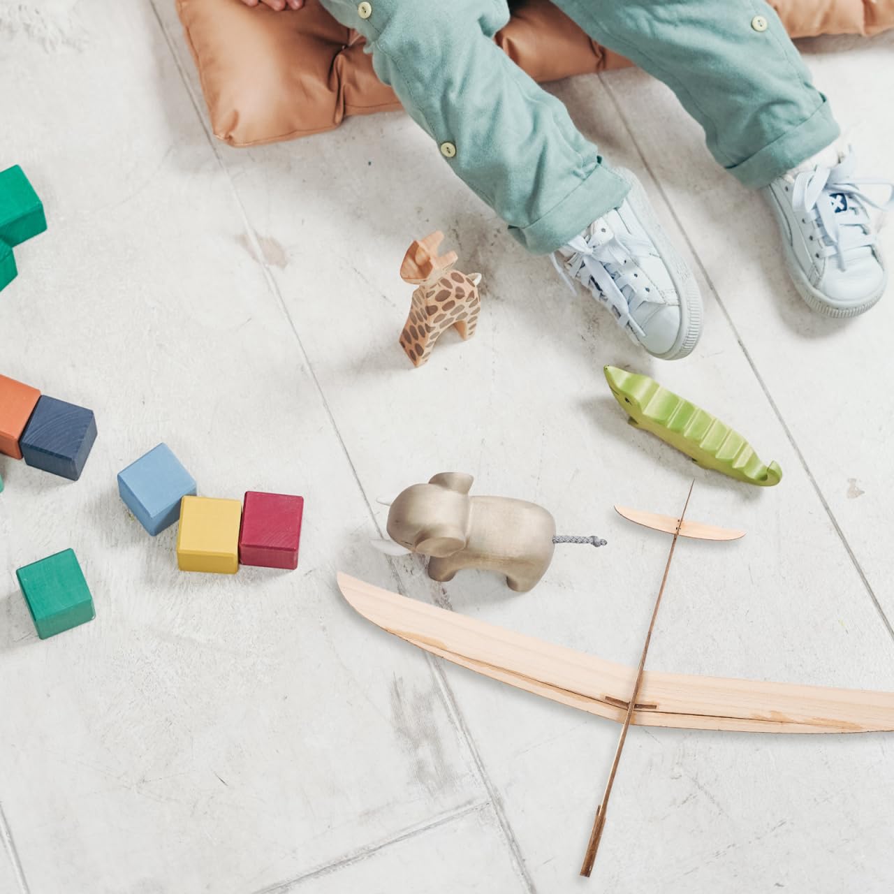 FOYTOKI Wooden Hand Thrown Glider Plane Kit DIY Model Aeroplane for Boys and Girls Adults Hand Launch Glider for Indoor Outdoor Play