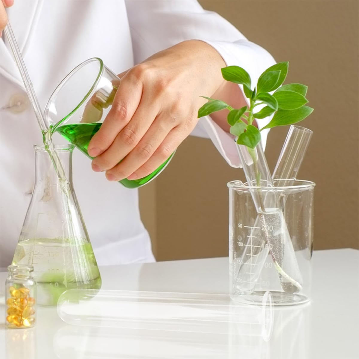 UTHCLO 4Pcs Glass Test Tube Vases for Plant Propagation, Hydroponic Glass Planter Tubes 2.5X3X18Cm, Desktop Terrarium Plant Holders for Home Garden Decoration