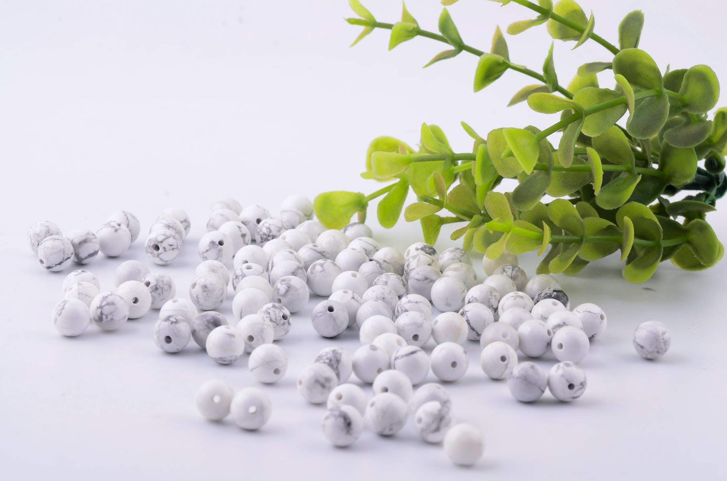 Natural Stone Beads 100pcs 8mm White Howlite Round Genuine Real Stone Beading Loose Gemstone Hole Size 1mm DIY Charm Smooth Beads for Bracelet Necklace Earrings Jewelry Making (White Howlite, 8mm)