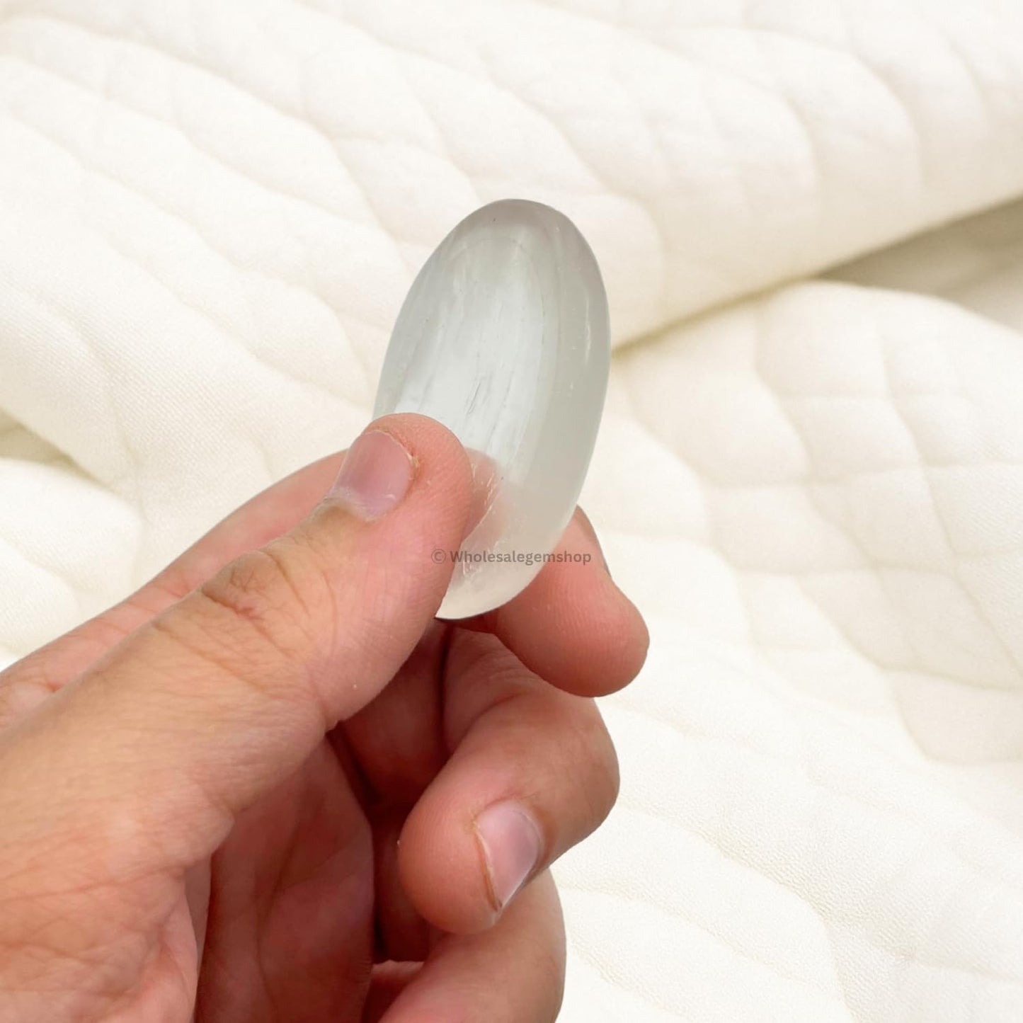 GEMSCITE Selenite Thumb Worry Stones Metaphysical Gemstone Crystal Healing Reiki Men Women Gift FENG Shui Positive Energy Love Wellness Palm Stones Wicca Powerful