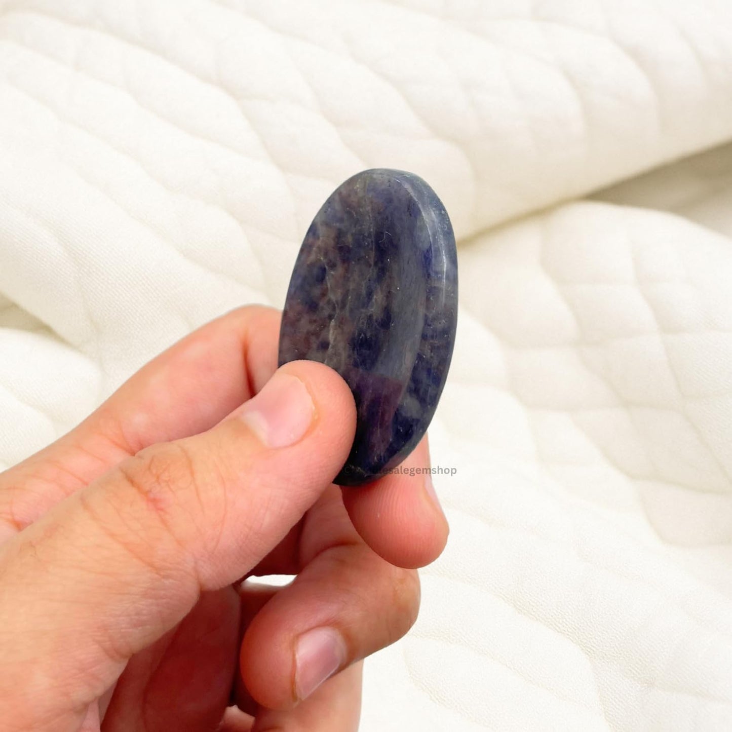 GEMSCITE Iolite Thumb Worry Stones Metaphysical Gemstone Crystal Healing Reiki Men Women Gift FENG Shui Positive Energy Love Wellness Palm Stones Wicca Powerful