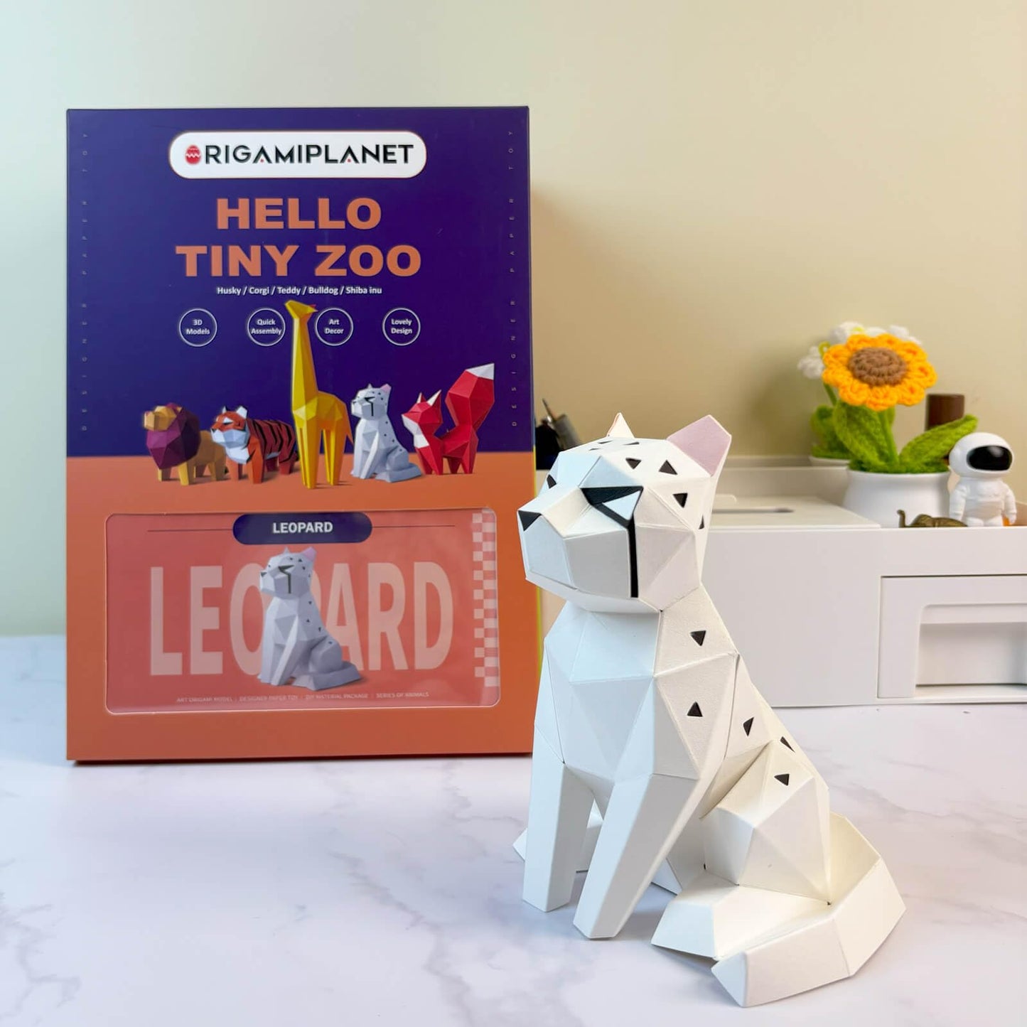 ORIGAMIPLANET Leopard 3D Origami Paper Craft Kit, Creative Handmade Paper Sculpture Art for Home Decor, Unique Pre-Cut DIY Cute Animal Models Origmai Papercraft Set, Present for Teens & Adults