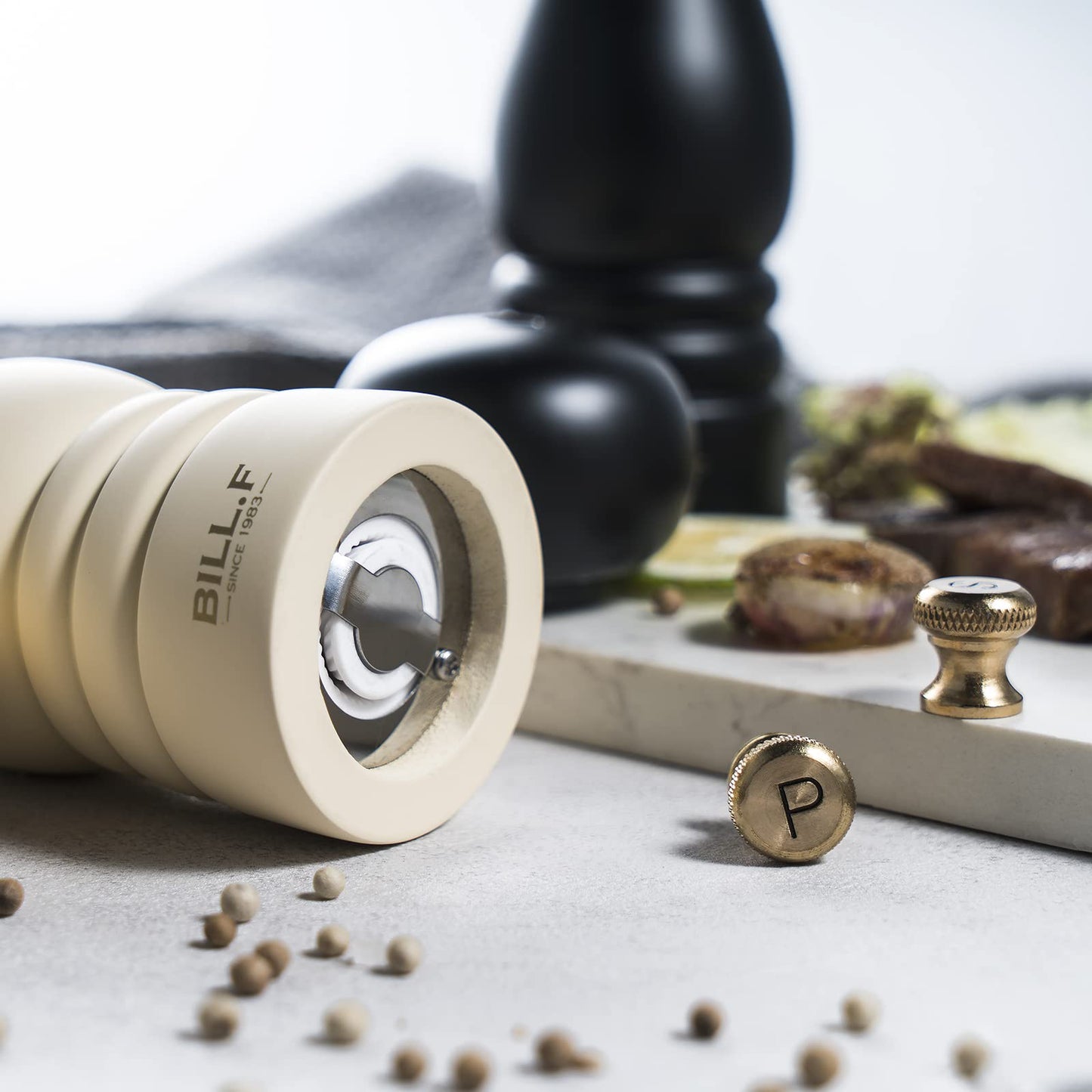 Salt and Pepper Grinder Pepper Mill Grinder Pepper Grinders Shakers Salt Mill Set of 2 with Adjustable Ceramic Rotor 7 Inch Black and White