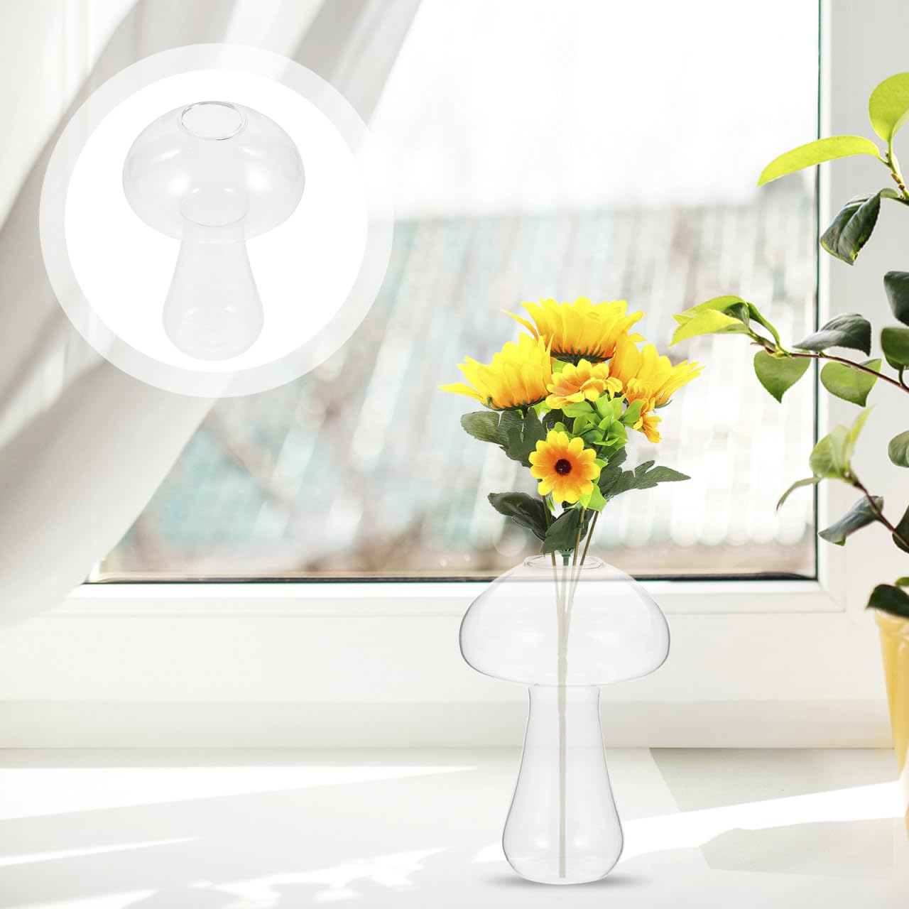 Wakauto Mushroom Shaped Glass Vase Small 12x8cm Decorative Floral Vase for Hydroponic Plants and Flower Arranging Home Décor Terrarium Planter