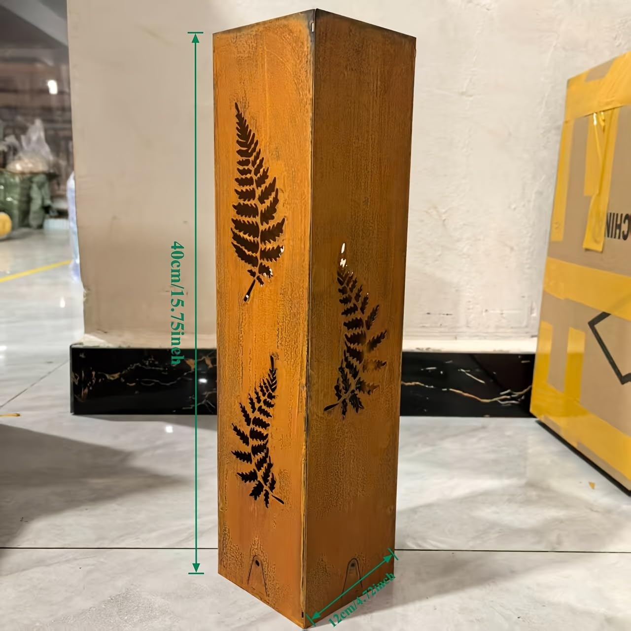 YBLCOZYC Rusty Fern Hand Welded Garden Column - Courtyard Metal Sculpture & Landscape Art for Outdoor Decoration (Batteries/Bulbs Not Included)(40cm/15.76inch)