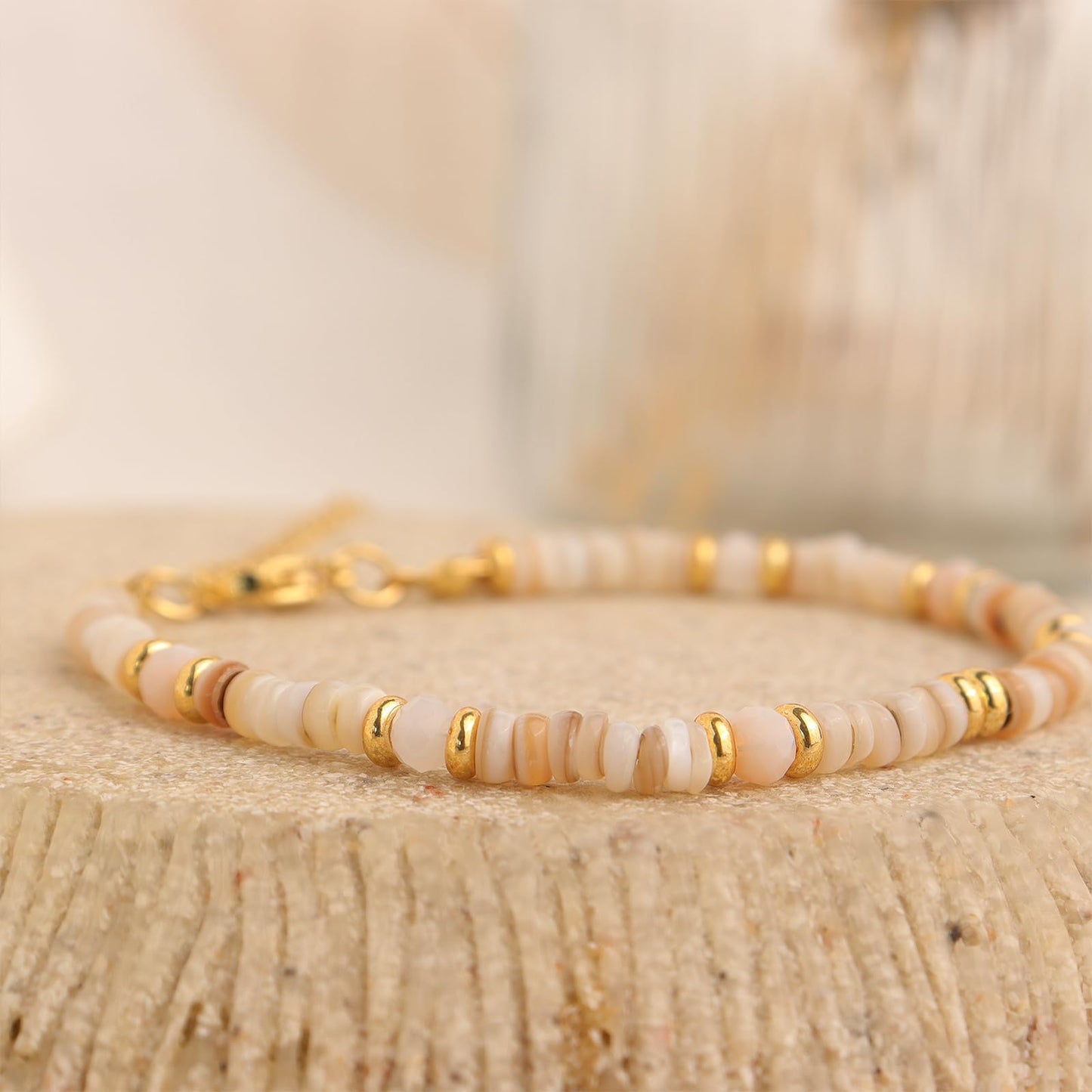 Frigotine Gold Gemstone Agate Beaded Bracelets for Women, Trendy Boho Handmade Crystal Natural Stone Seed Beads Chakra Bracelet Summer Beach Bohemian Jewelry Gift