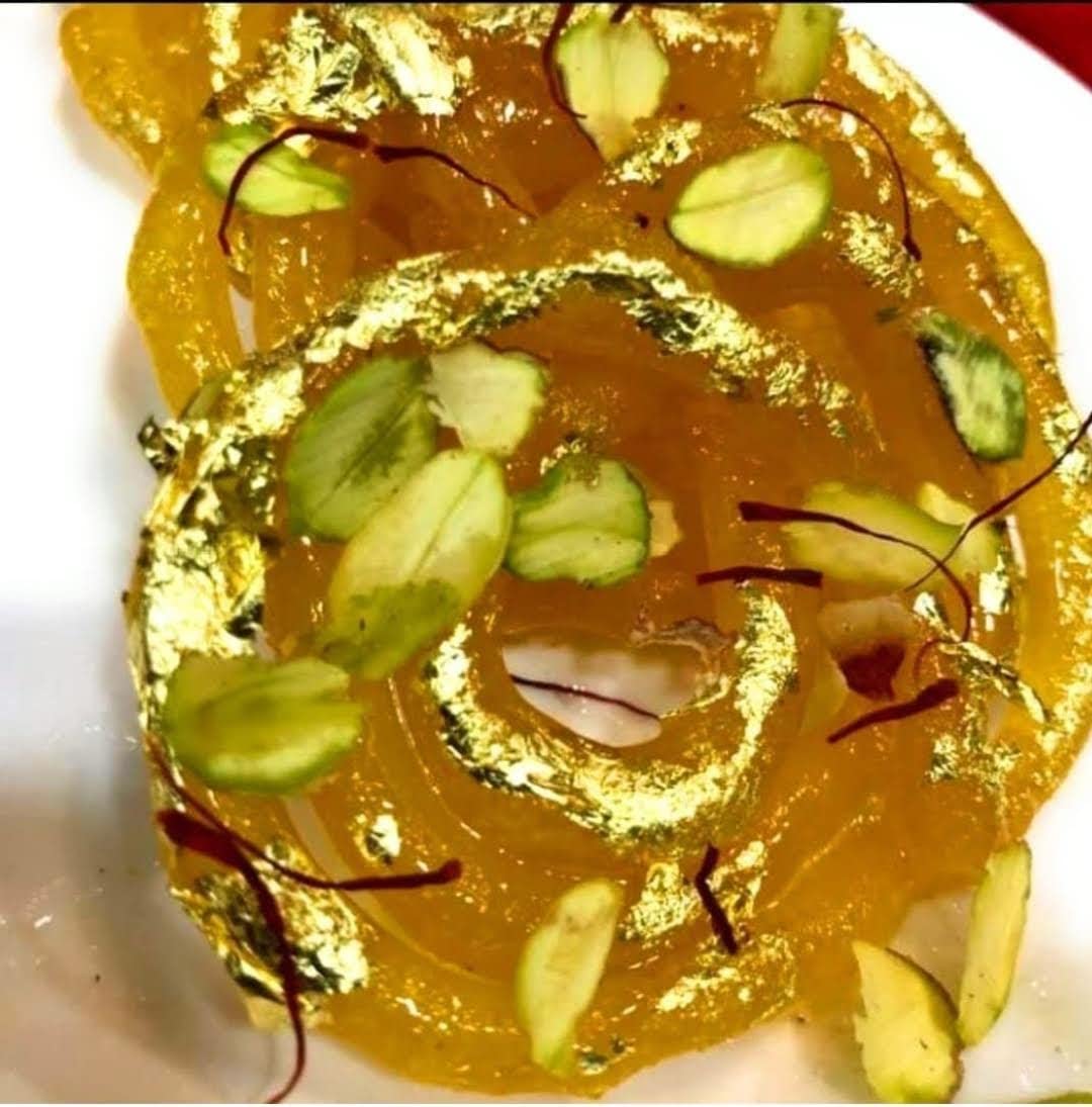 L.A. Gold Leaf Pure Gold Leaf/Gold Vark/Gold waraq (10.pcs) Sheet 24K Gold Leaf Leaves Foil Finest Gold Leaves Food Gilding Facial Beauty Spa Size(50mm* × 50mm* -10Pcs- Sheets)_