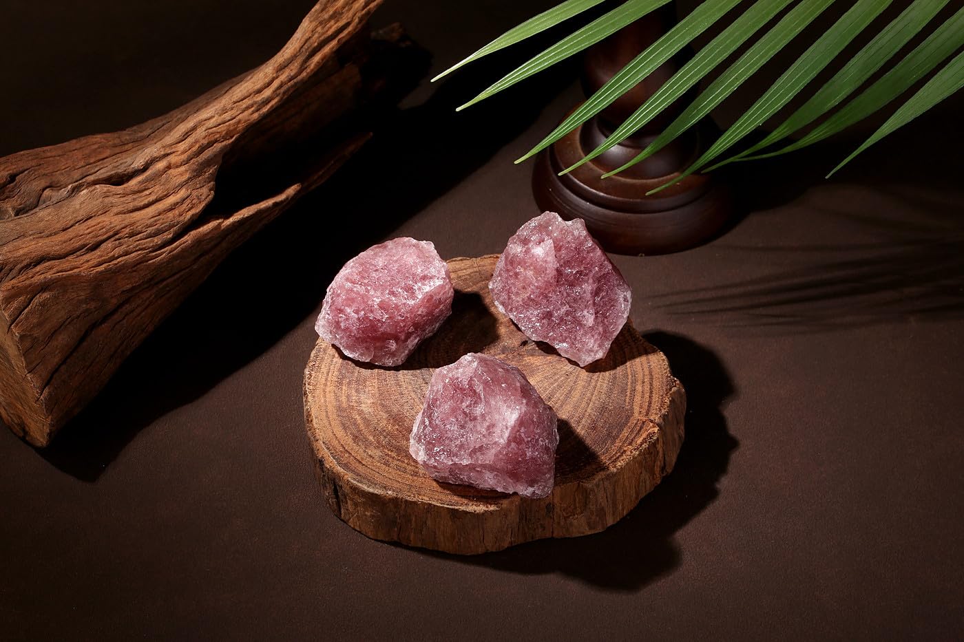 NUKAYAI 2Pcs Strawberry Quartz 1.8-2.2" Large Raw Crystals Rocks Rough Stones Healing Crystal for Polishing Decoration DIY Wrapping Cabbing Wicca Reiki Wire Tumbling Natual Strawberry Crystal Gifts
