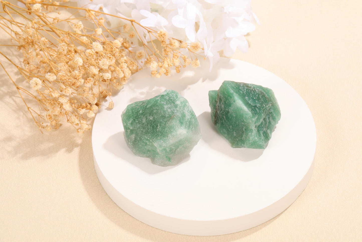 Jovivi 2pcs Raw Green Aventurine Crystals,Large 1.6-2.2" Healing Crystals Natural Rough Stones Crystal for Tumbling, Cabbing, Home Decoration, Polishing, Wicca & Reiki