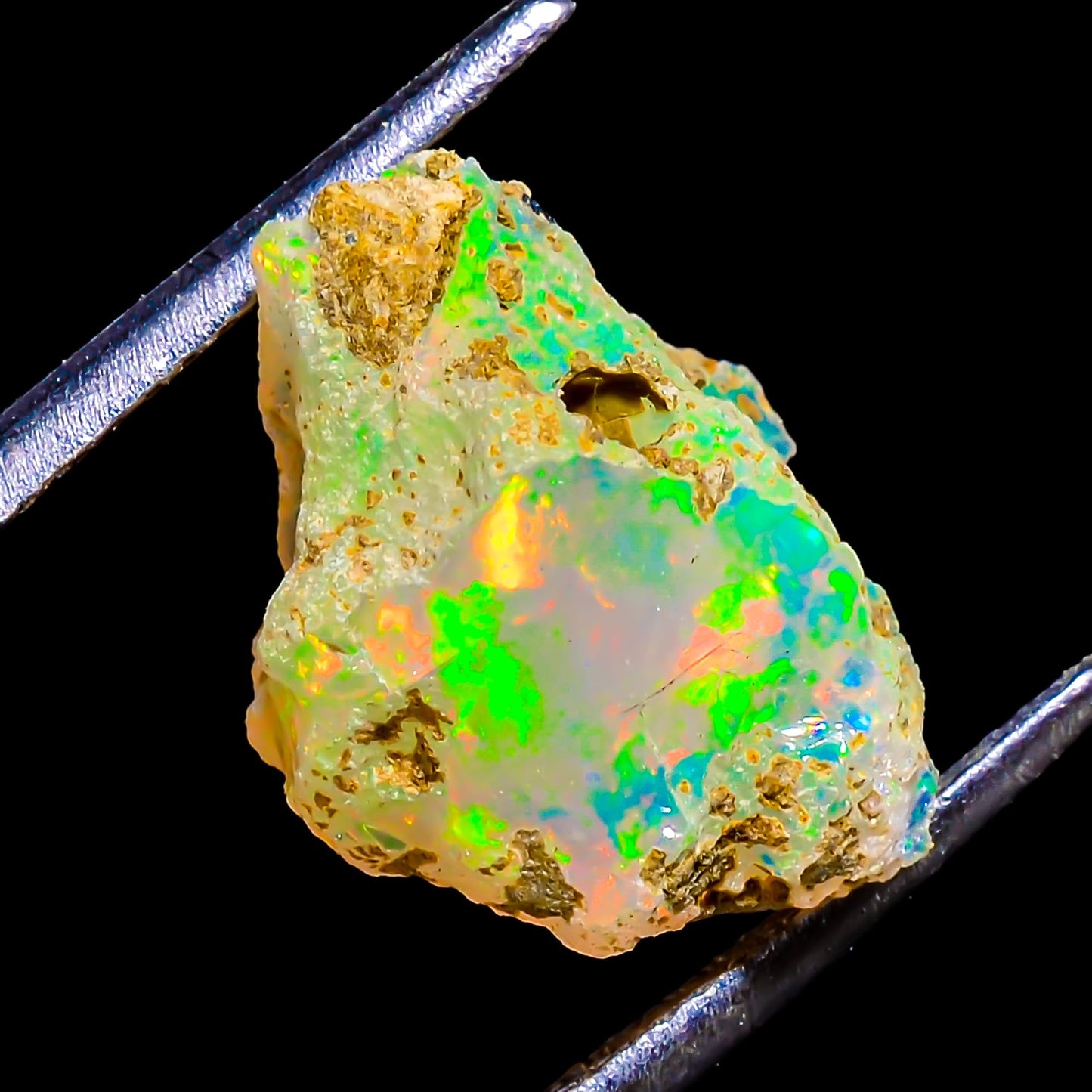 Natural 4.5 Cts Raw Ethiopian Opal Rough Gemstones Multi Fire Welo Opal Stones for Tumbling & Jewelry Making Supplies Healing Crystals Gems Rocks Loose Gemstones