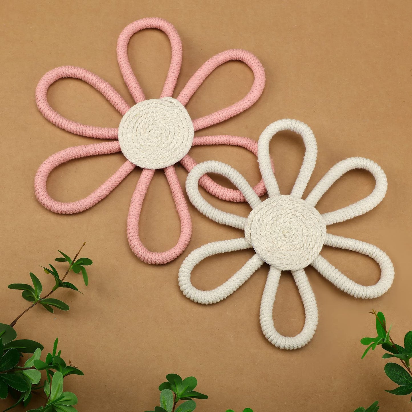 Gerrii Boho Nursery Decor for Girl Daisy Flower 9. 8 and 7. 8 Inch Woven Macrame Wall Hanging Daisy Flower Bohemian Nursery Wall Decor for Baby Girls Kids Bedroom Dorm(Pink, White,2 Pcs)