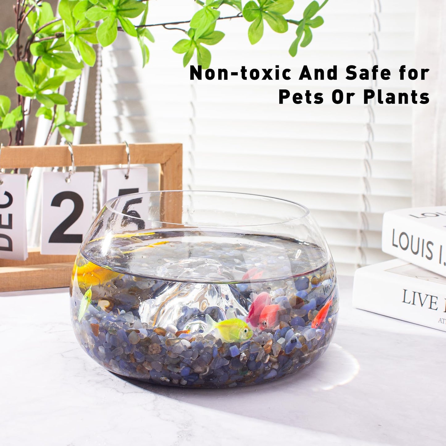 EZEELAI 0.5 Lb/230g Blue Agate Crushed Stone Tumbled Chips Bulk, Natural Polished Aquarium Gravel Rocks Crystals Stones Decorative Fish Tank Pebbles Vase Filler - 5-7mm