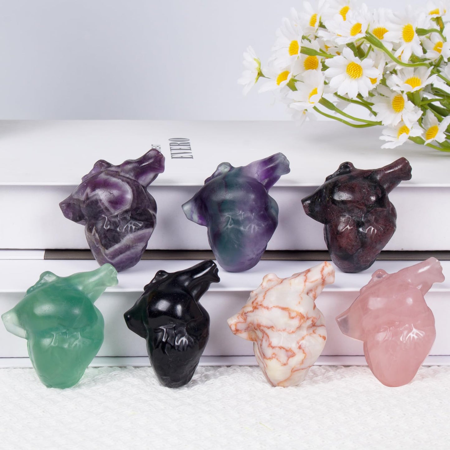 QLRSUXN Amethyst Heart Crystal Figurines, 2.1 Inch Crystal Heart Love Statue for Home Decor, Meditation and Stress Relief, Hand Carved Natural Healing Stone Cardiac Sculpture Spiritual Gift for Women