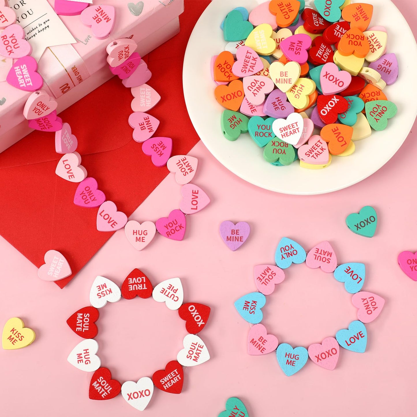 UPINS 300Pcs Conversation Heart Beads,Valentine's Day Wooden Heart Beads for Bracelets Garland Ornaments Craft Necklace Jewelry Making DIY Party Decor