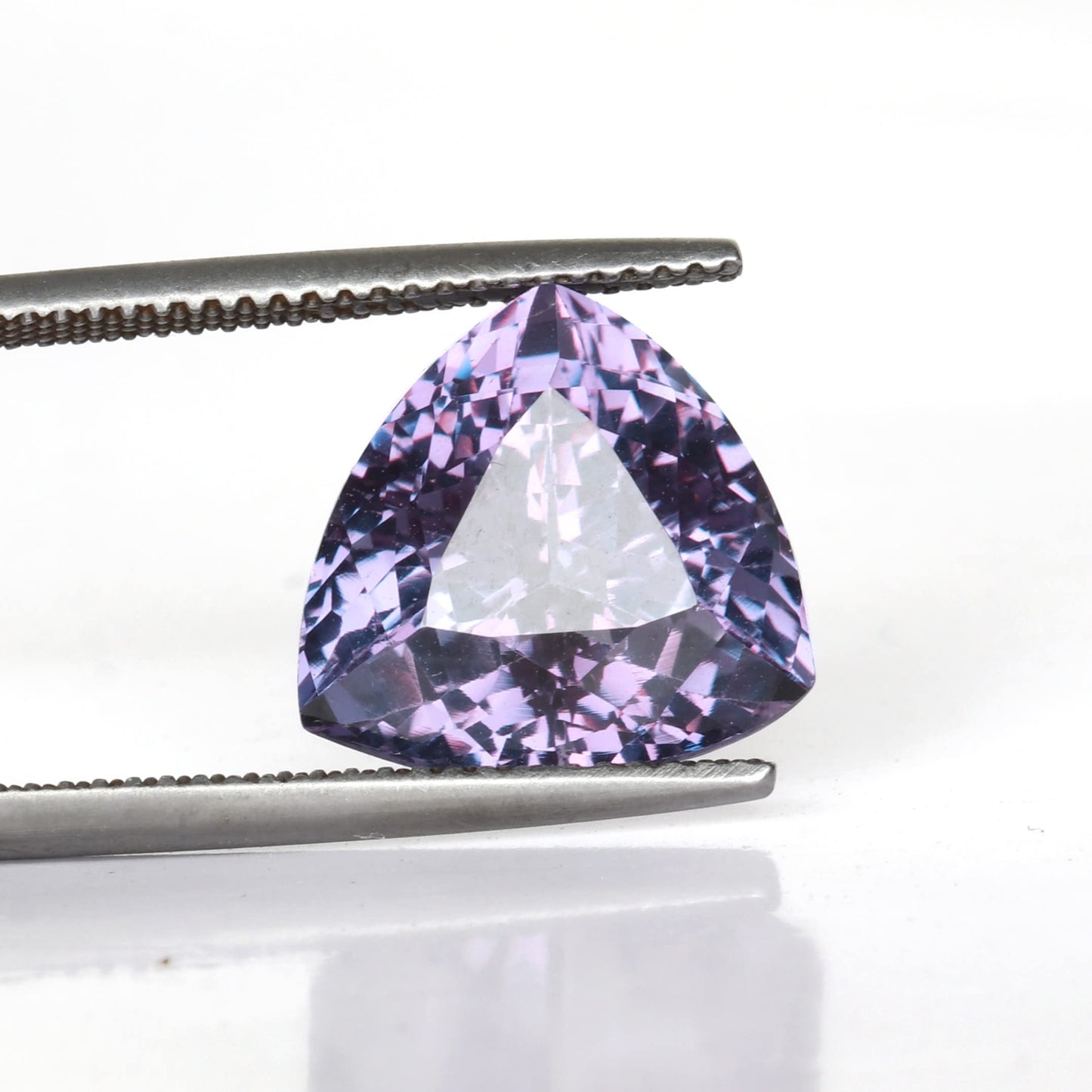 REAL-GEMS Ring Size Stone 7 Carat Color-Changing Alexandrite Trillion Cut Loose Gemstone