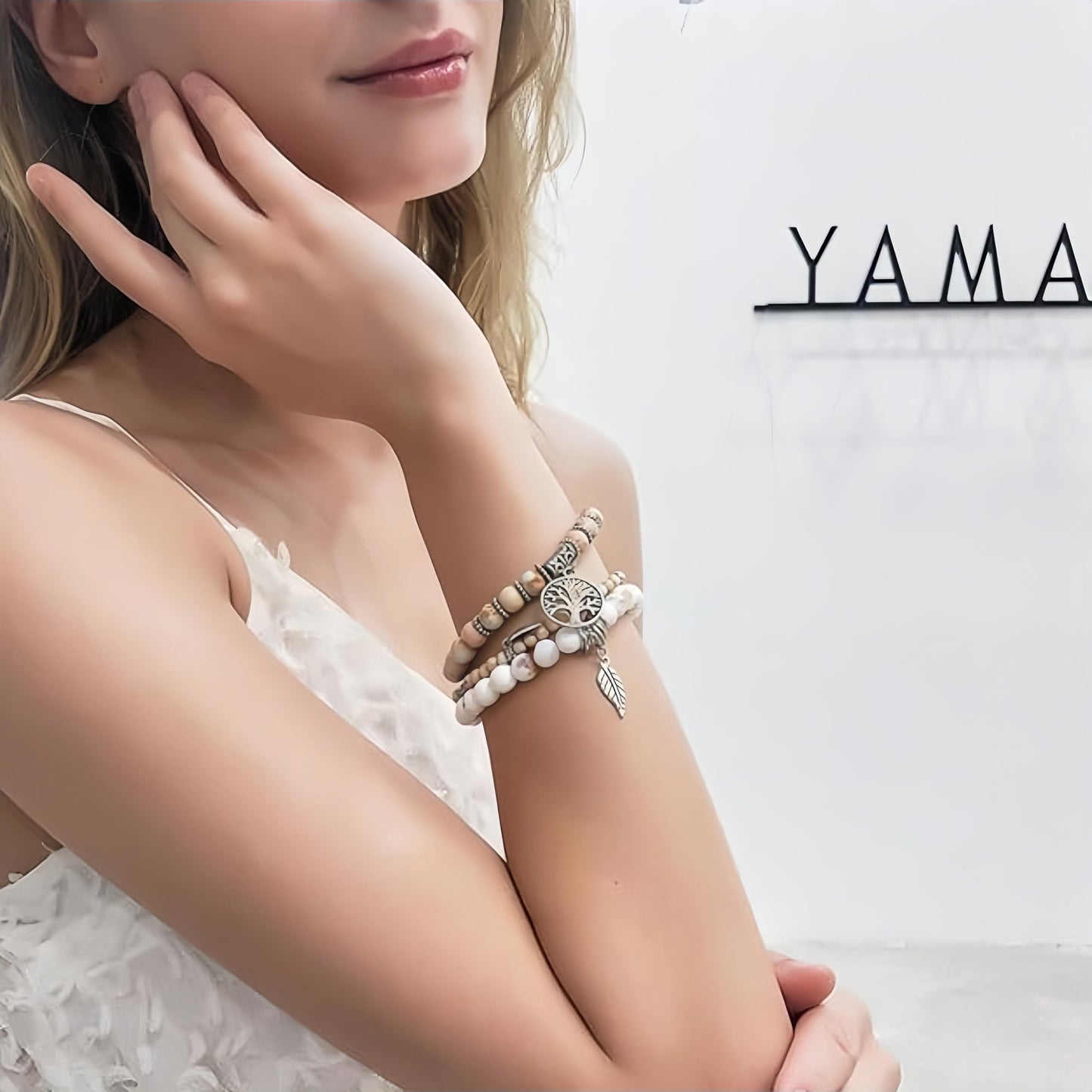 Jardme Healing Crystal Bracelets for Women, 8mm Beaded Natural Stone Stretch Chakra Bracelets Tree of Life Bracelet Jewelry Gifts for Women