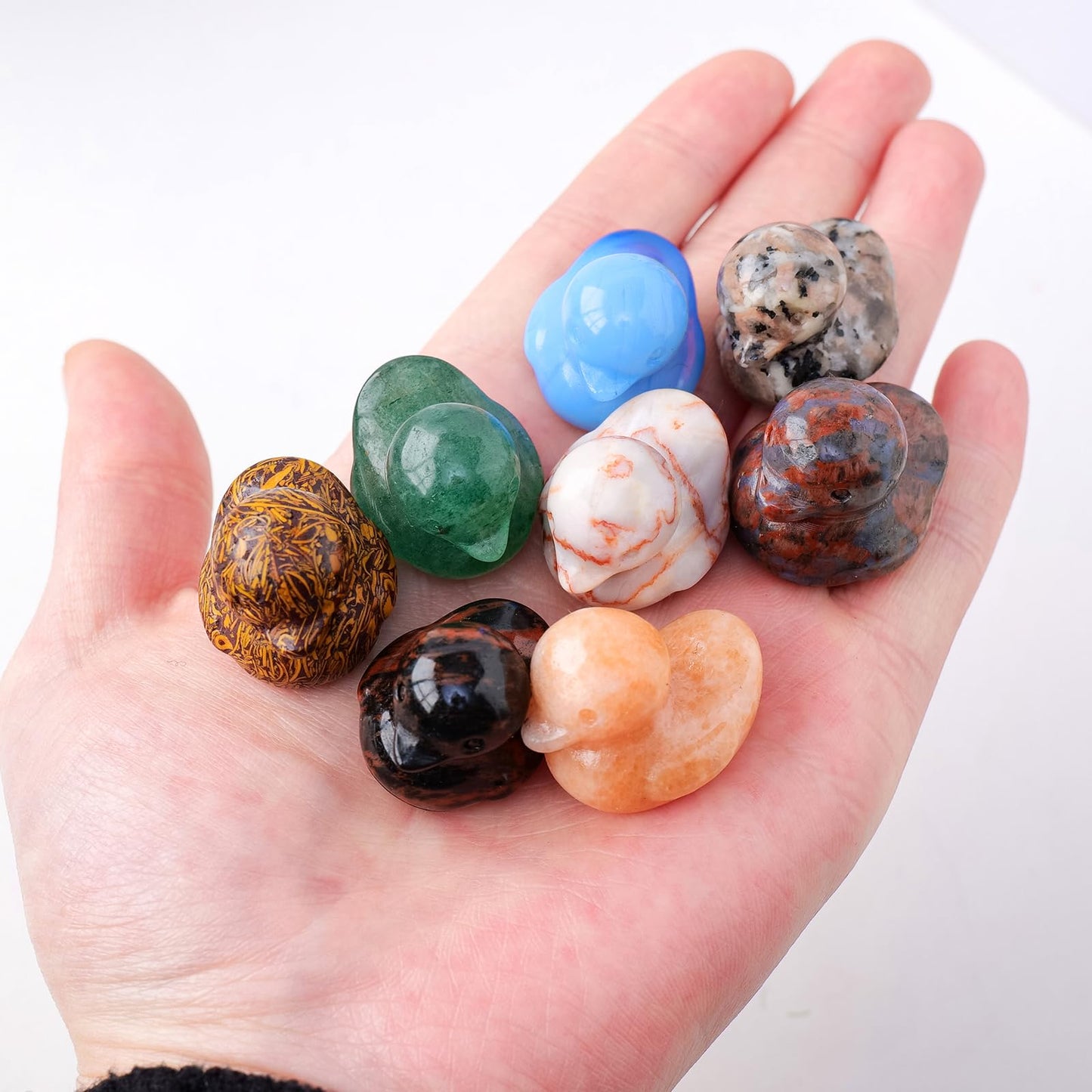 Runyangshi Crystal Duckling Statue Natural Flame Yooperlite Stone Figurine Crystal and Healing Stone Hand Carved Lucky Gemstone Sculpture Desk Decor Duck Lover Gift