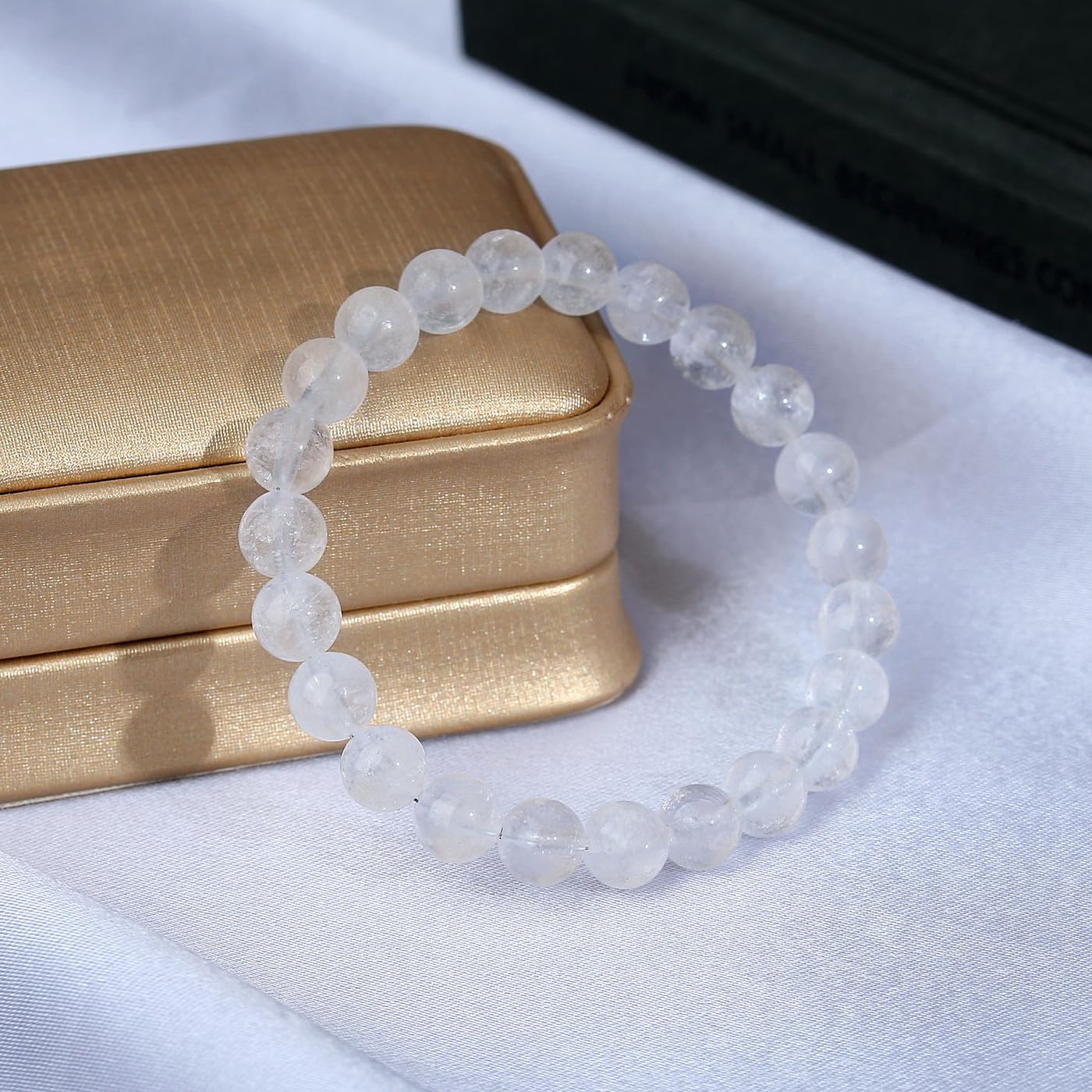 MAIBAOTA Clear Quartz Bracelet, Healing Crystal Bracelets for Women, 8 mm Natural Crystal Beaded Bracelets, Crystal Jewelry Gifts for Mom, Mothers Day Gifts