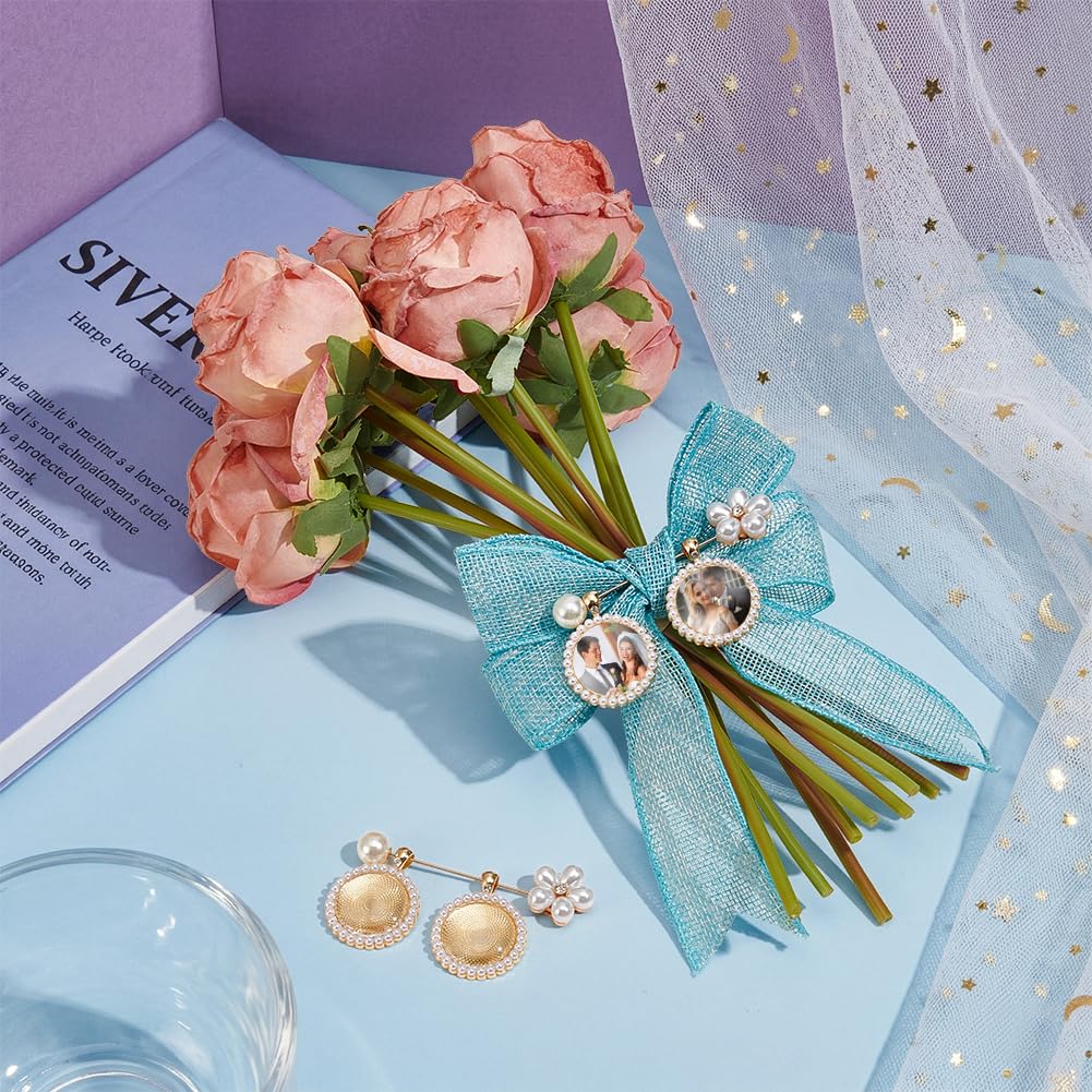 UNICRAFTALE 2 Sets Wedding Bouquet Photo Brooch Charms Rhinestone Bride Pin with Round Glass Cabochons Light Gold Memorial Crystal Bride Gift Pearl Floral Bouquet Charms for Friend Bridal Shower Gift