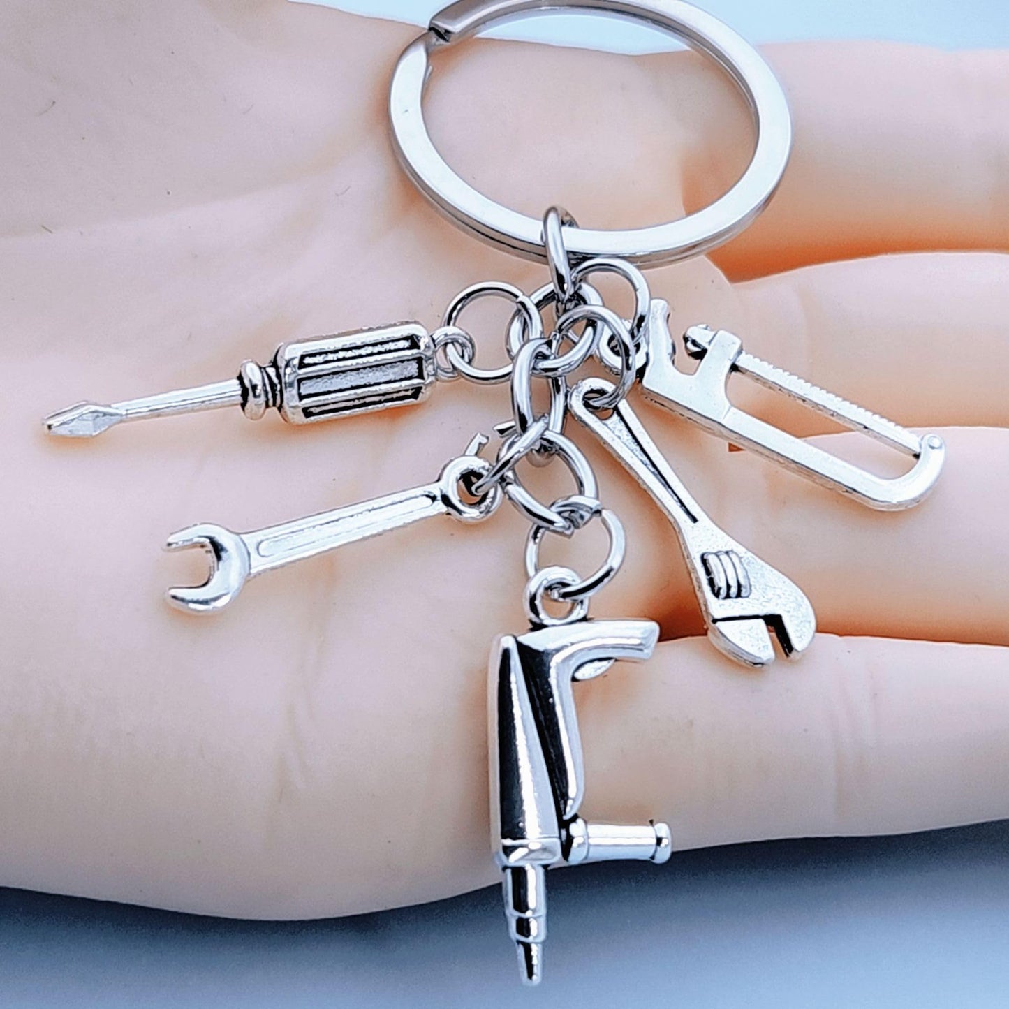 iMagitek 20Pcs Dad Grandpa Toolbox Keychains Screwdriver Wrench Saw Keychains for Father Grandpa Men's Keying Gifts Father's Day Birthday Gifts
