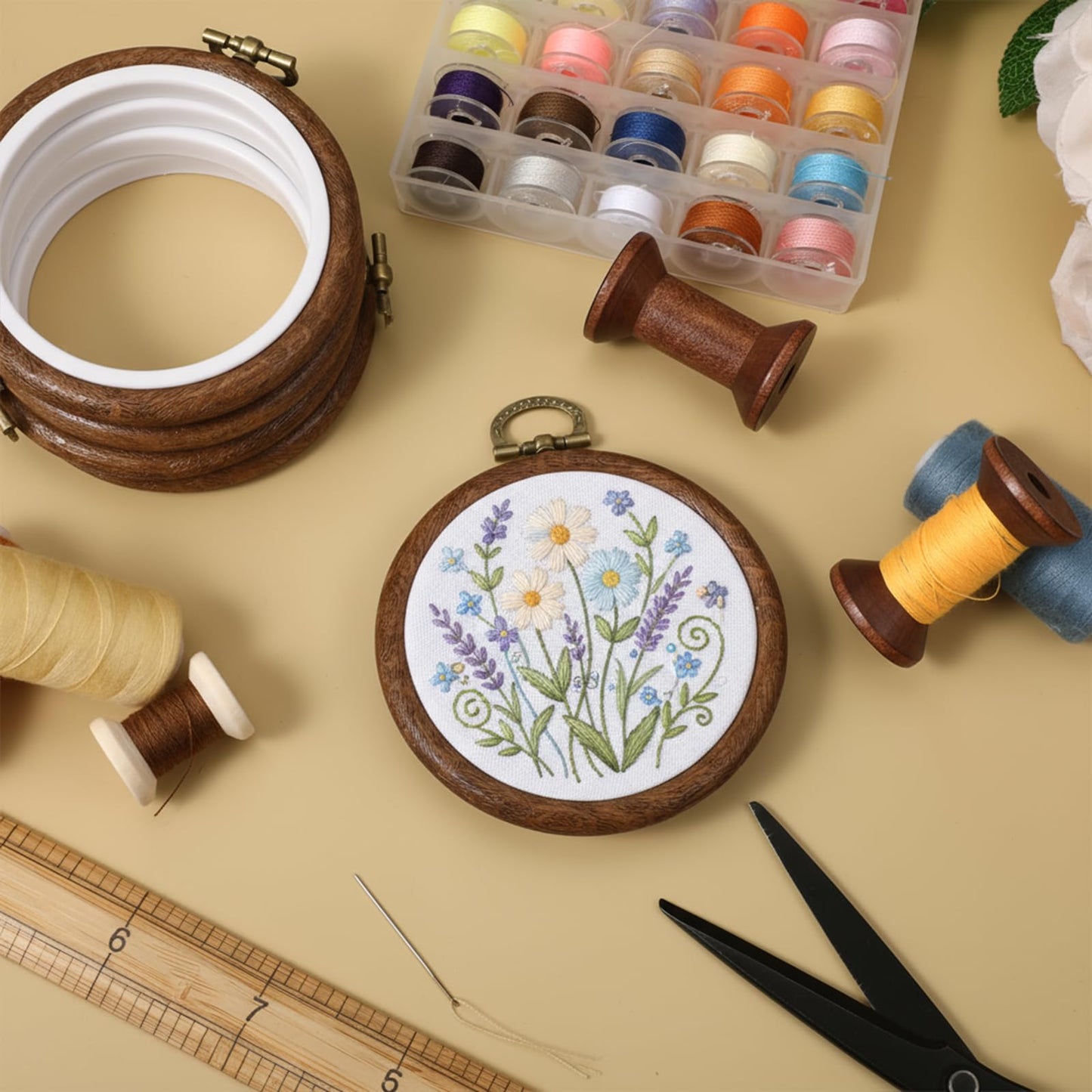 Yuanan 15 PCS 3 Inch Embroidery Hoops, Decorative Imitated Wood Cross Stitch Hoops Small Embroidery Hoop Bulk Embroiderys Hoop Circle Embroiderys Frame for DIY Art Craft Sewing Hanging Ornaments
