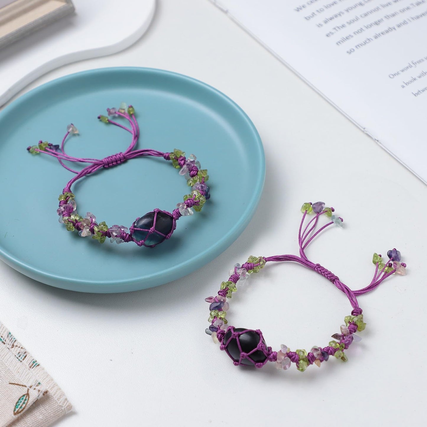 TUMBEELLUWA Natural Crystal Chips Bracelet Boho Woven Knotted Braided Crystal Holder Bracelets Trendy Chakra Jewelry Gift for Women Men, Fluorite & Olivine