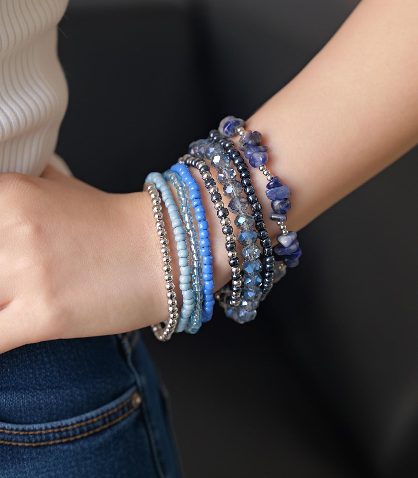 Noessla Boho Beaded Bracelets for Women Stackable Irregular Natural Stone Bead Stretch Bracelet Set 8PCS Costume Jewelry Gifts for Her(Navy Blue)