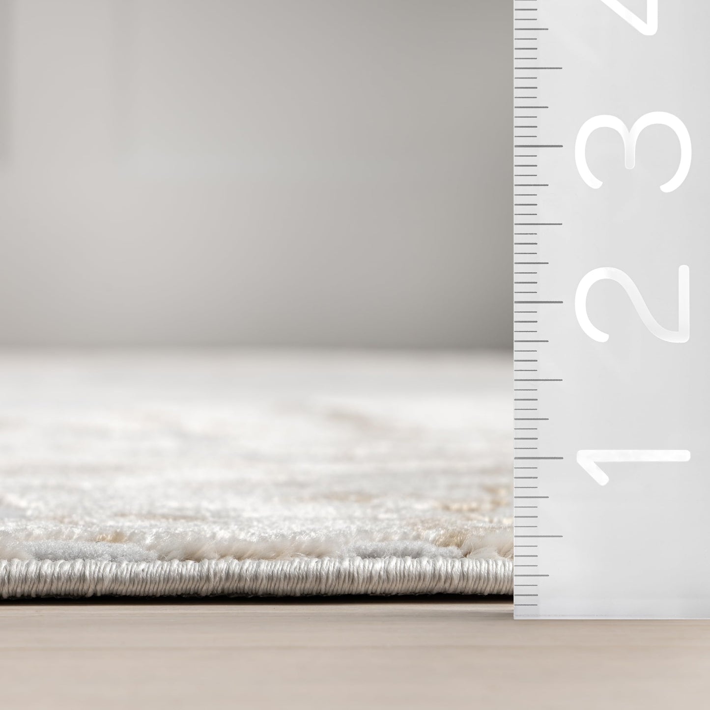 nuLOOM Chastin Modern Abstract Area Rug - 2'6" x 10' Runner Rug Modern/Contemporary Beige/Grey Rugs for Living Room Bedroom Dining Room Entryway Hallway Kitchen