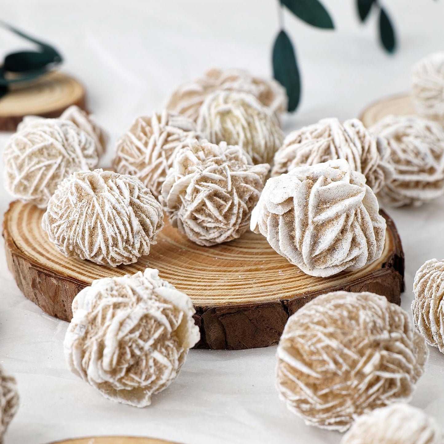 Apengshi Desert Rose Raw Crystals Natural Crystal and Healing Stones Rough Rocks Reiki Chakra Fountain Home Garden Decor Yoga Meditation DIY Stone 1.2-2''