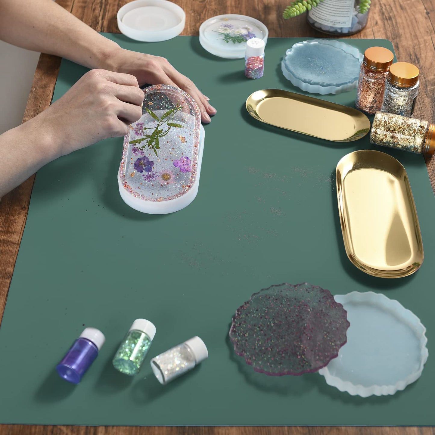 Sapid Extra Large Silicone Sheet for Crafts, Thick Silicone Jewelry Casting Mats, Nonstick Nonslip Silicon Mat for Epoxy Resin, Art Painting, Heat- Resistance Counter Mat (20"×27.9", Dark Green)