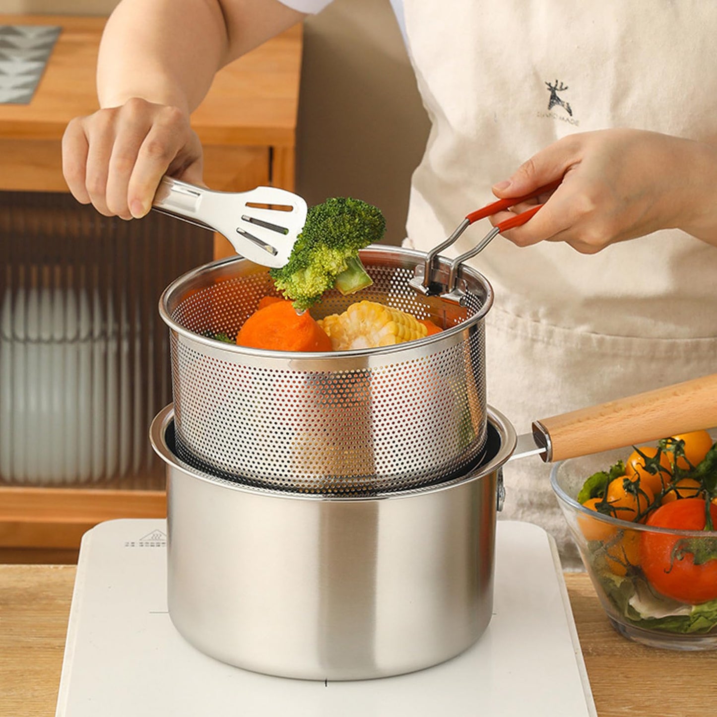 Pasta Strainer Set of 2, Stainless Steel Noodle strainer with Removable Handle Metal Pasta Strainer Basket Deep Fryer Basket, Kitchen Colander for Washing Draining Deep-frying Boiling Steaming