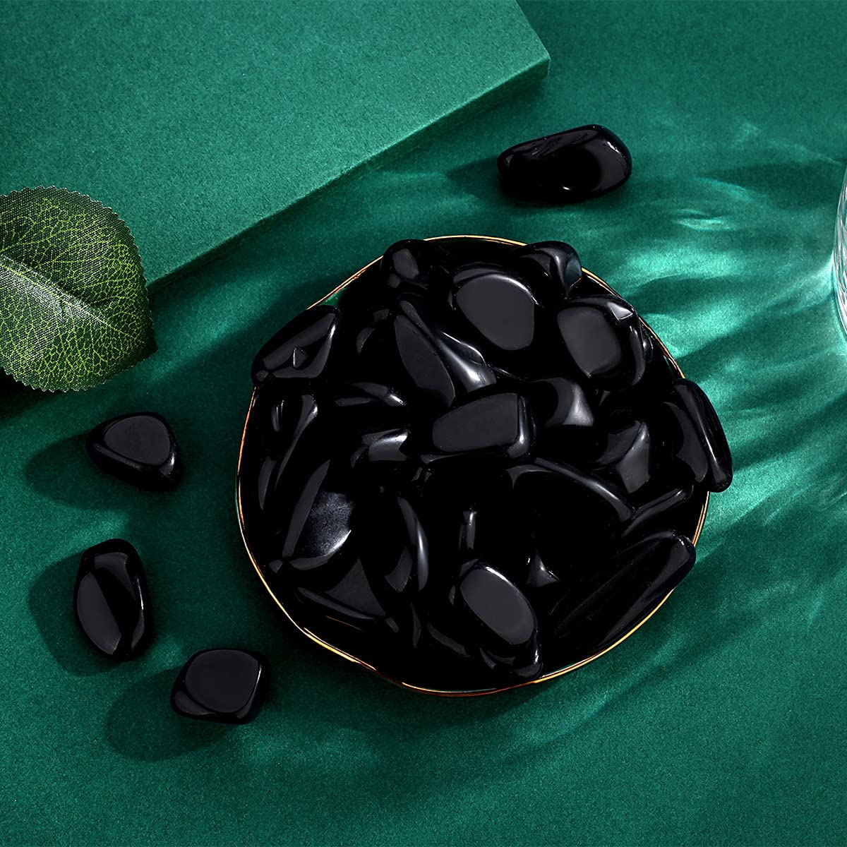 QINJIEJIE Black Obsidian Crystals Polished Stones Bulk 0.6-1" Natural Stone Tumbled Reiki Healing Crystal for Succulents Plants Vase Filler Decoration Bulk 0.45 LBS