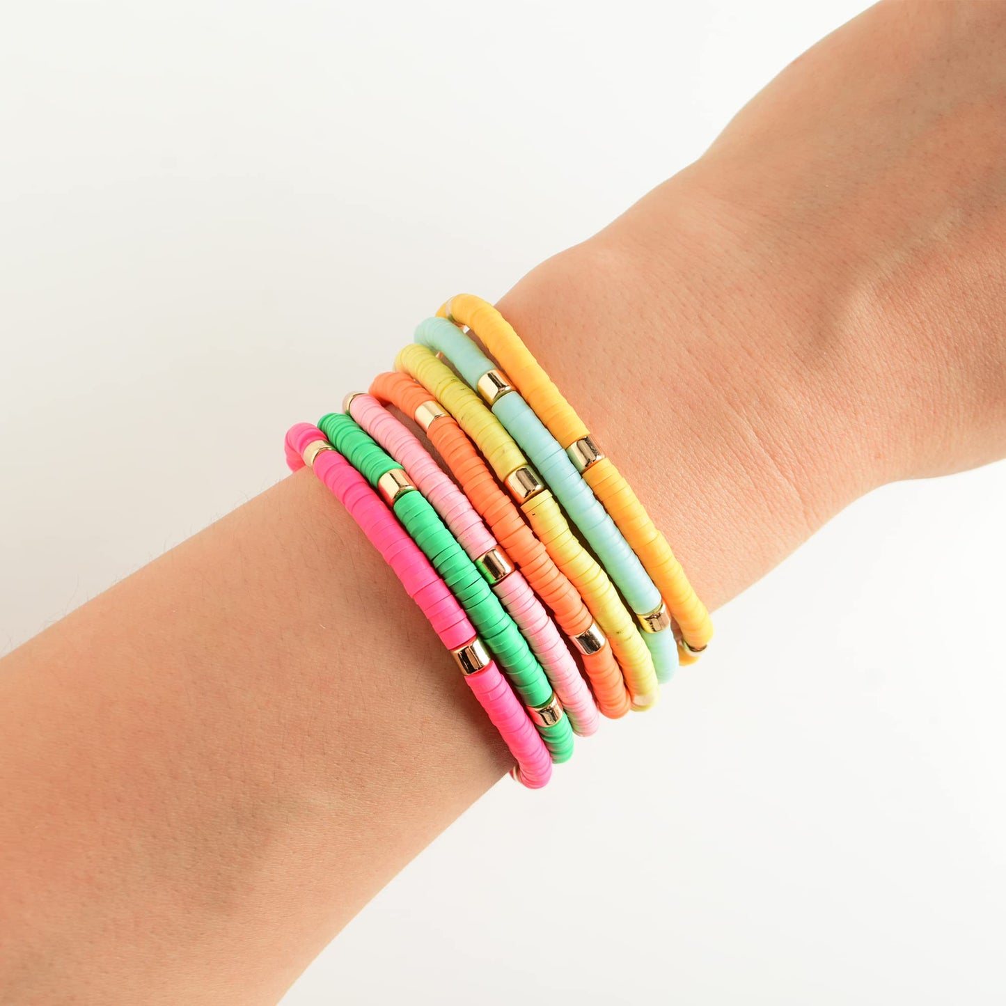 GOOJIDS Surfer Heishi Clay Bead Bracelets for Women Bohemian Stackable Gold Plated Beaded Stretch Bracelets Elastic Layering Friendship Bracelets Set Boho Jewelry