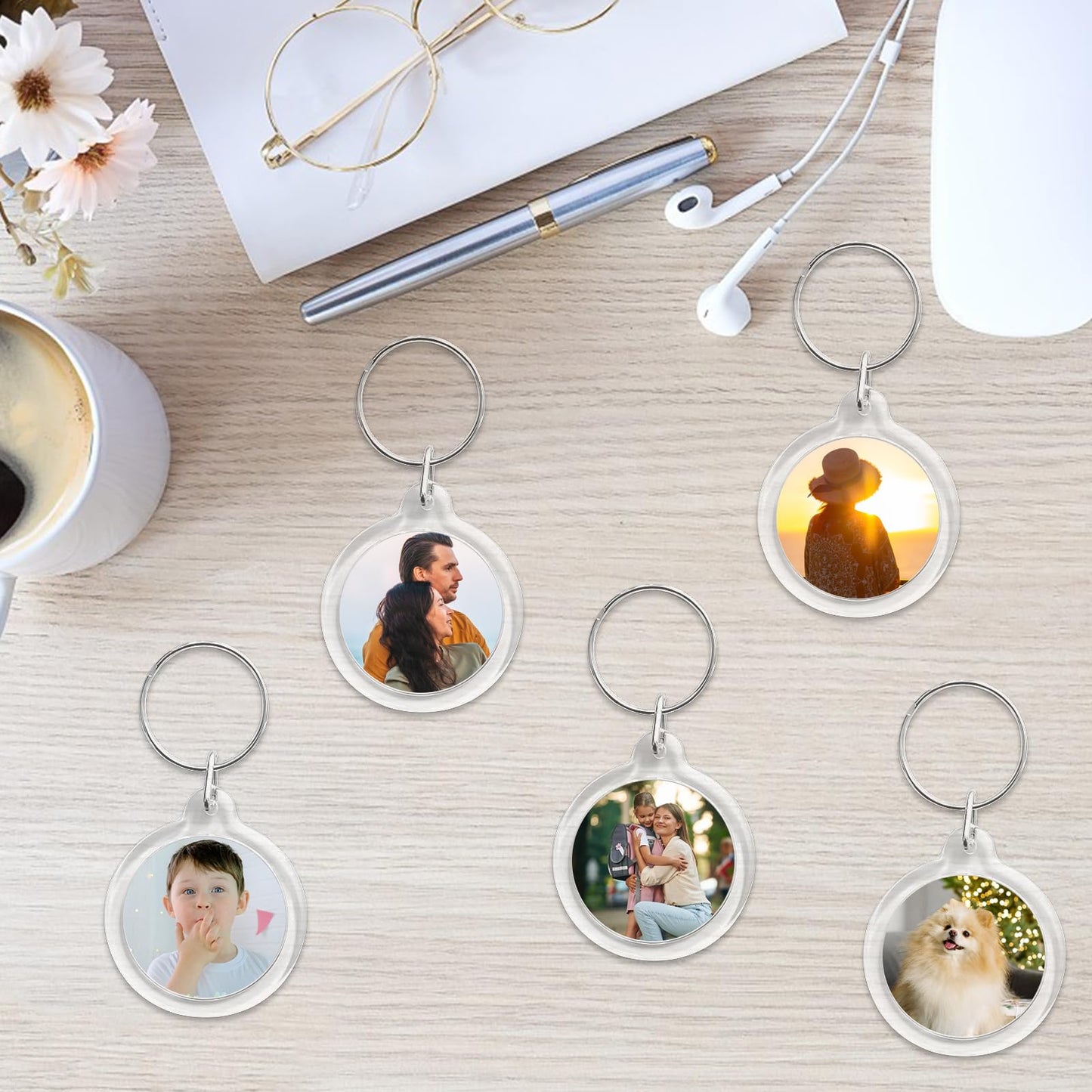 BRT Bearingshui 50pcs Pendant Picture Frame Keyrings, Clear Acrylic Photo Frame Keyring Holder, Make Your Own Personalized Keyring Kit, Round Blank Photo Insert Keychain for DIY Craft