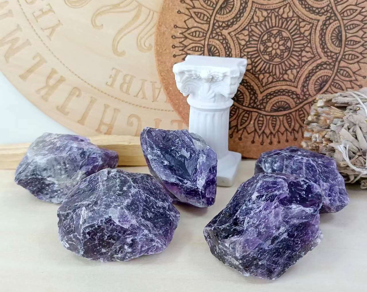 LAIDANLA Amethyst 2" Natural Rough Stones Crystal Large Raw Crystals Bulk Healing Gemstones for Reiki Healing Tumbling Fountain Rocks Wire Wrapping Decoration Cabbing Lapidary 4PCS 0.55lb