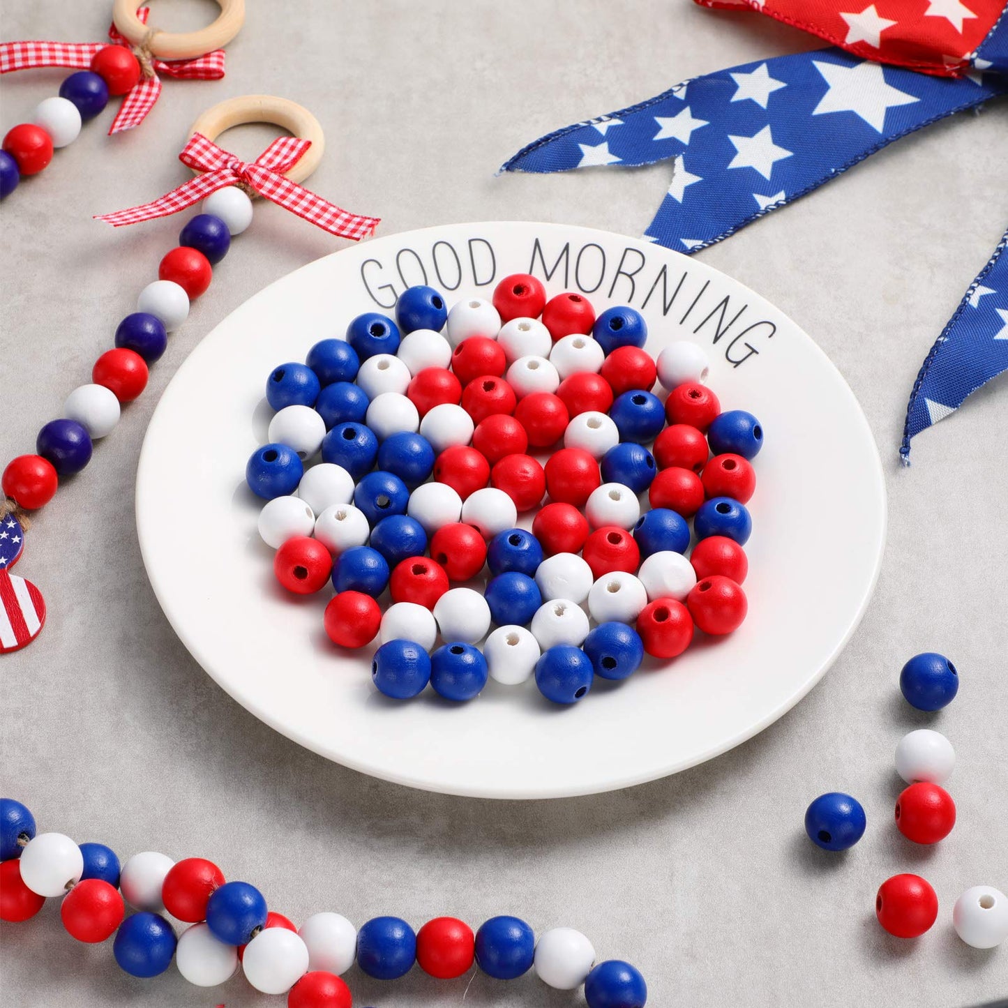 WILLBOND 120 Pieces Patriotic Wooden Bead Red White Blue Beads Independence Day 4th of July Loose Craft Beads for DIY Jewelry Garland 250th Anniversary Home Decoration(16 mm,Simple Pattern)