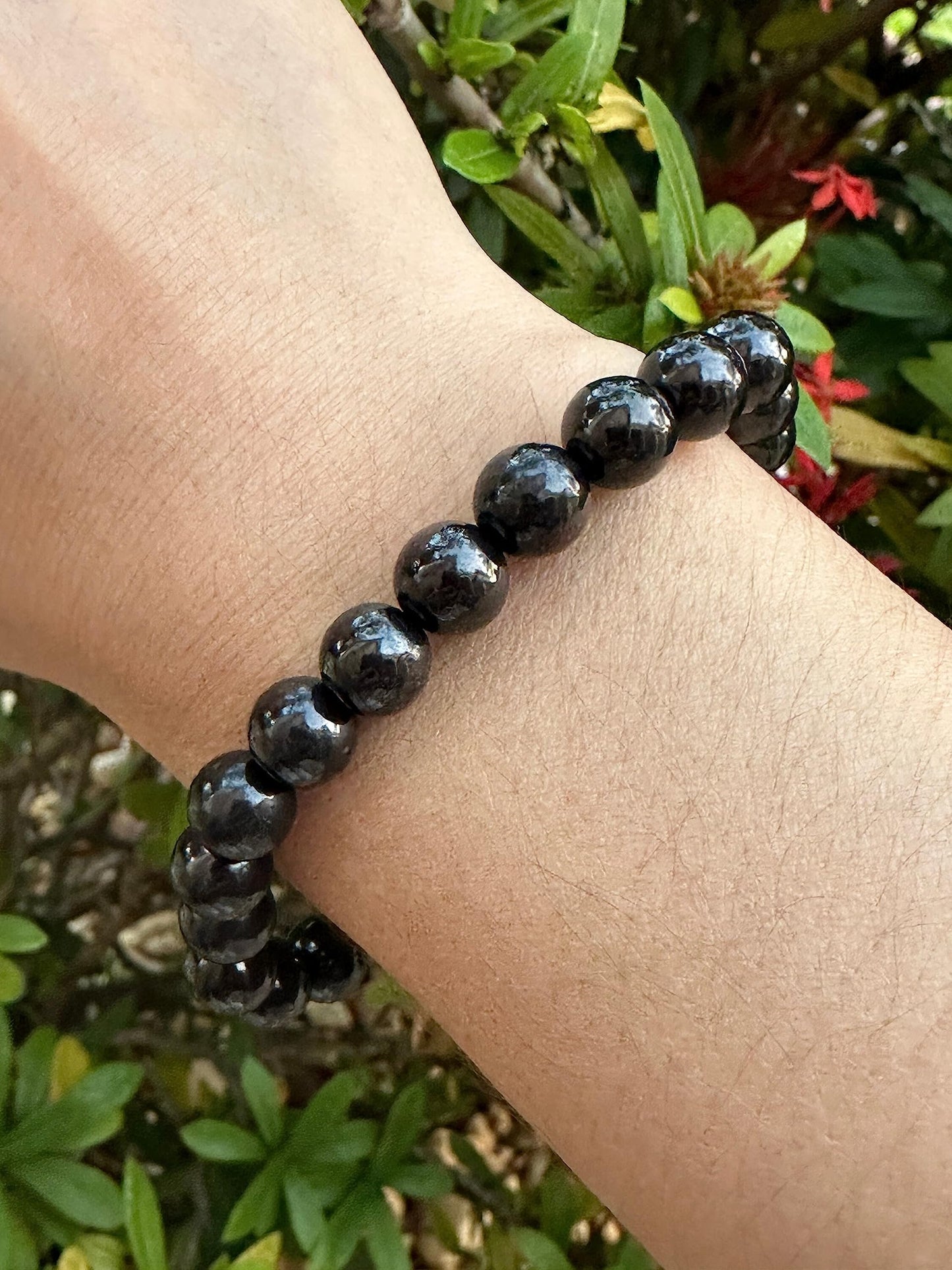 GAF TREASURES Shungite Crystal Bead Bracelet 8mm, Genuine Shungite Stretch Gemstone Bracelet, Healing Crystal Bracelet, Gift for Men & Women (1)