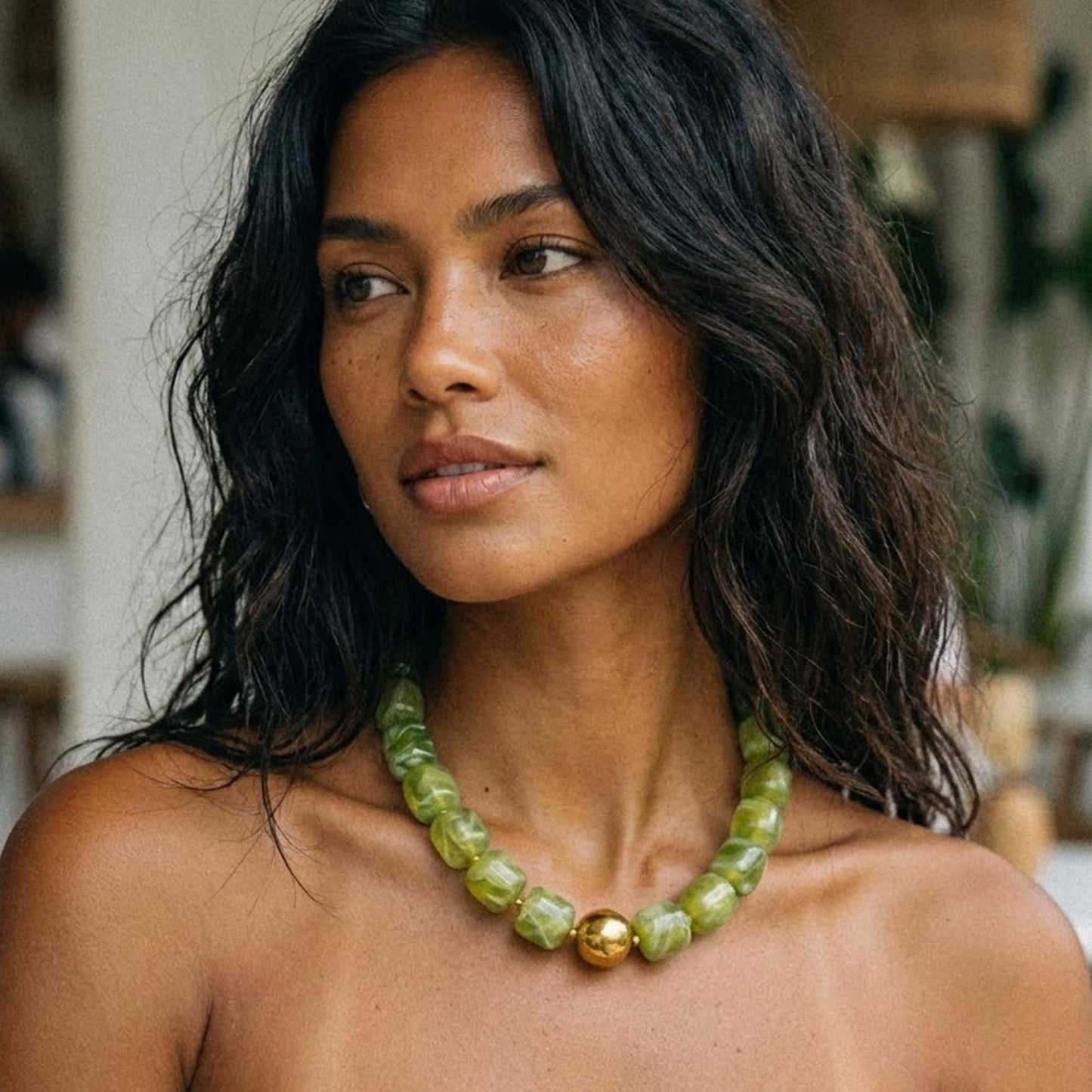 Mchic Green Beaded Choker Necklace for Women: Adjustable Boho Chunky Green Beads Strand Necklace Acrylic Square Bead Jewelry Summer Beach Vibe Handmade Stainless Steel Necklace Gift
