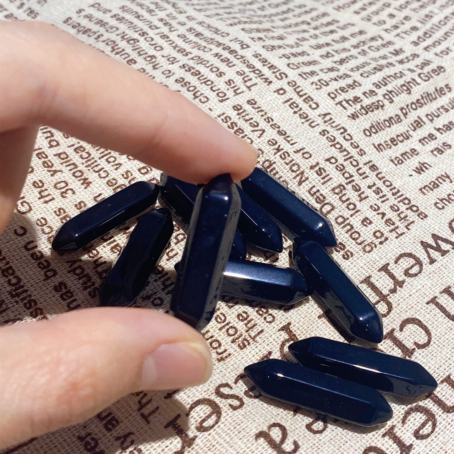 10 PCS Black Obsidian Healing Crystals Wands Polished Tumbled Stones Bulk Natural Hexagonal Pointed Stocking Stuffers Reiki Energy Balancing Meditation Therapy Chakra Wand Set