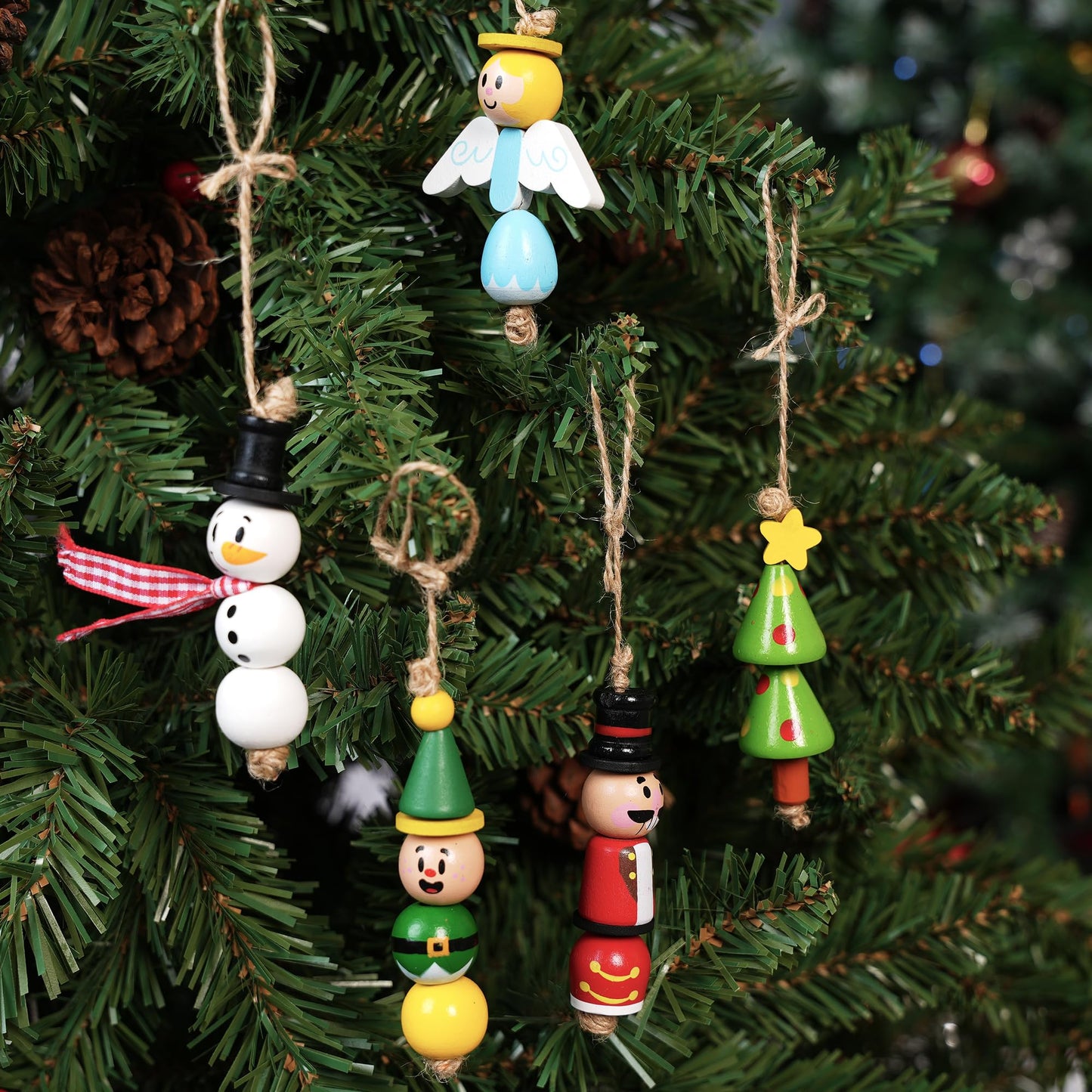 JOYIN 202 Pcs Christmas Wooden Beads Craft Kit, DIY Wood Bead Printed Ornaments Make Snowman, Santa Claus, Angel, Nutcracker, Tree for Christmas Hanging Decoration Holiday Xmas Art Activities for Kids