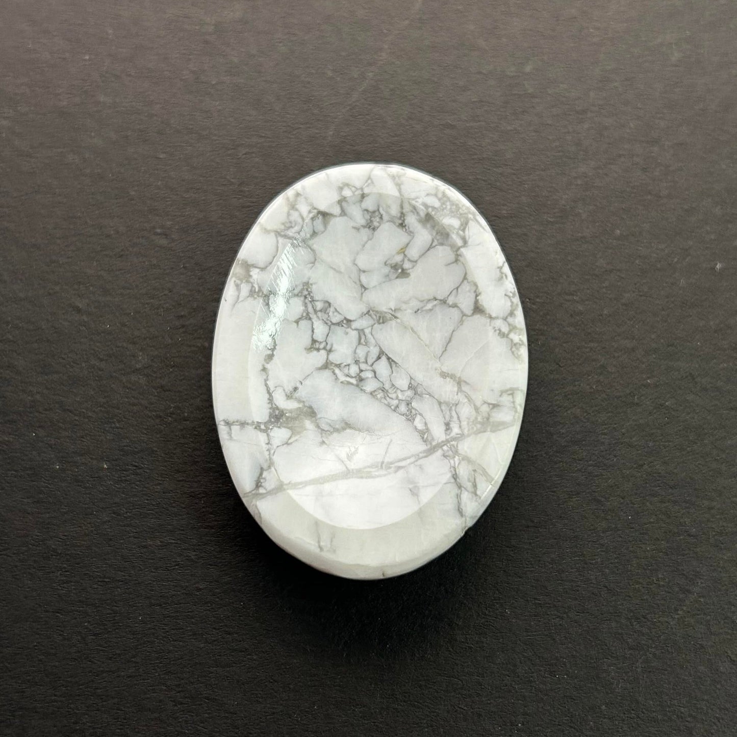 Howlite Thumb Worry Stones Metaphysical Gemstone Crystal Healing Reiki Men Women Gift Feng Shui Positive Energy Love Wellness Palm Stones Wicca Powerful