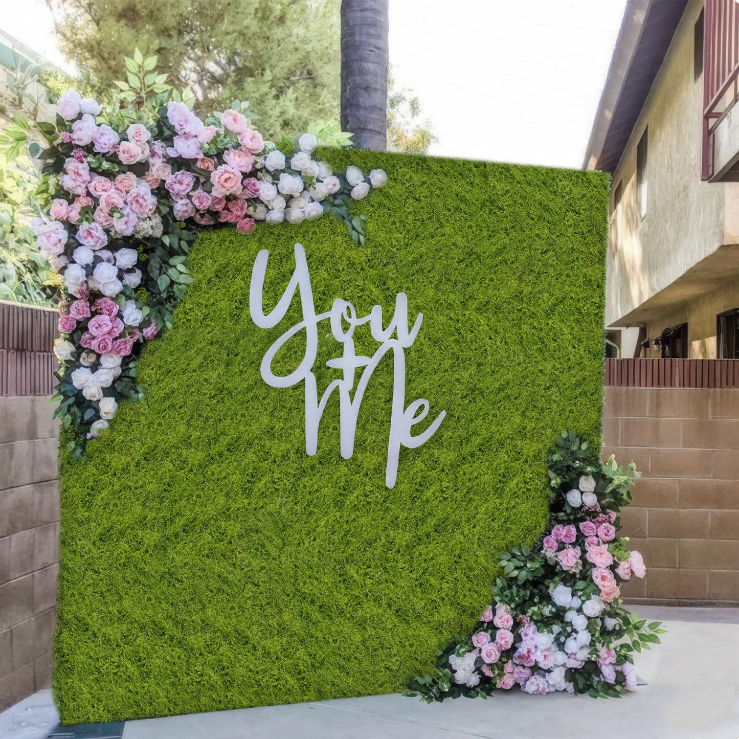 FAICOIA 2 Pcs Fake Moss Rug 39" x 39" Mossy Table Runner Green Artificial Moss Mat for Crafts Decorating Faux Moss Grass for Plants Indoor Planters Fairy Garden DIY Centerpieces Wedding 100 x 100cm