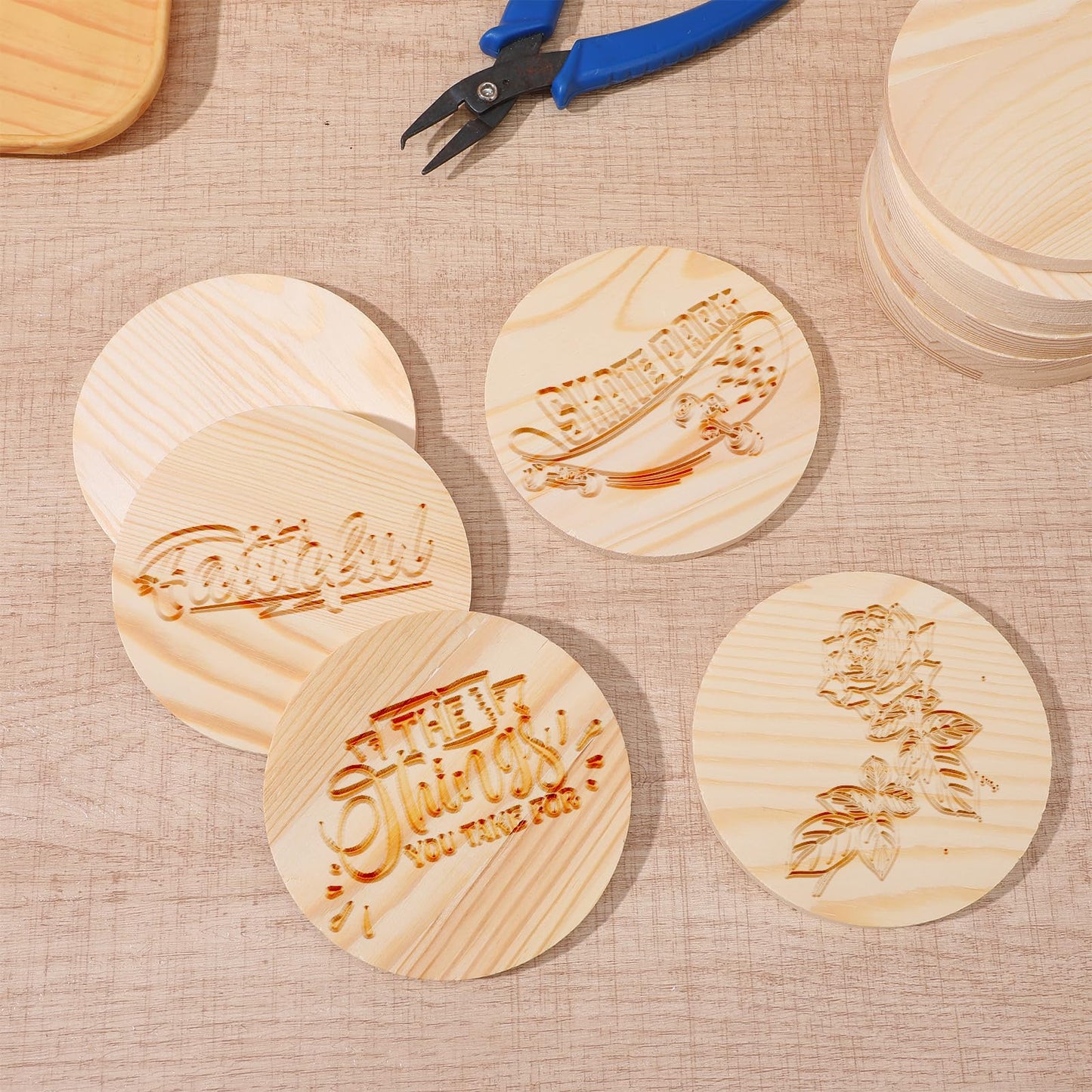 HJZHII 100 Pcs Unfinished Wood Coasters, 4 Inch Blank Wooden Coaster with Non Slip Foam Pad for DIY Stained Drawing Painting Wood Crafts Engraving Home Decoration Supplies(Round)