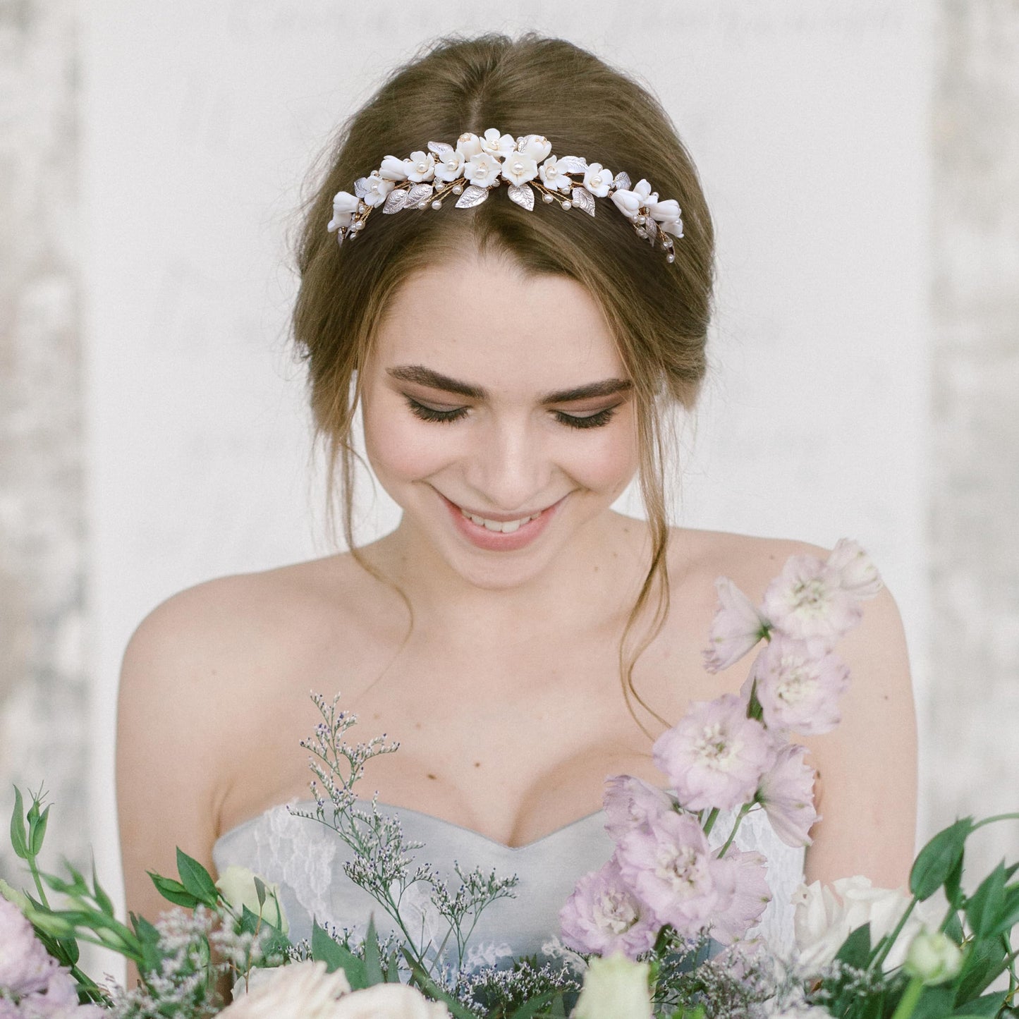 Oriamour Bridal Headband With Pearls Leaves Design Wedding Headbands For Women Girls Bridal Headpiece For Birthday Prom Parties (Gold)