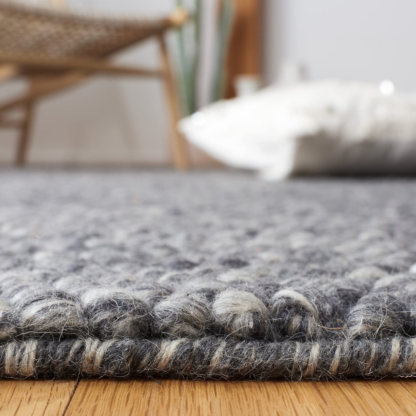 SAFAVIEH Area Rug 8x10 - Natura Collection - Large - Dark Grey, Handmade Wool Blend, Textured Design, Ideal for Living Room, Bedroom, Dining Space (NAT620H)
