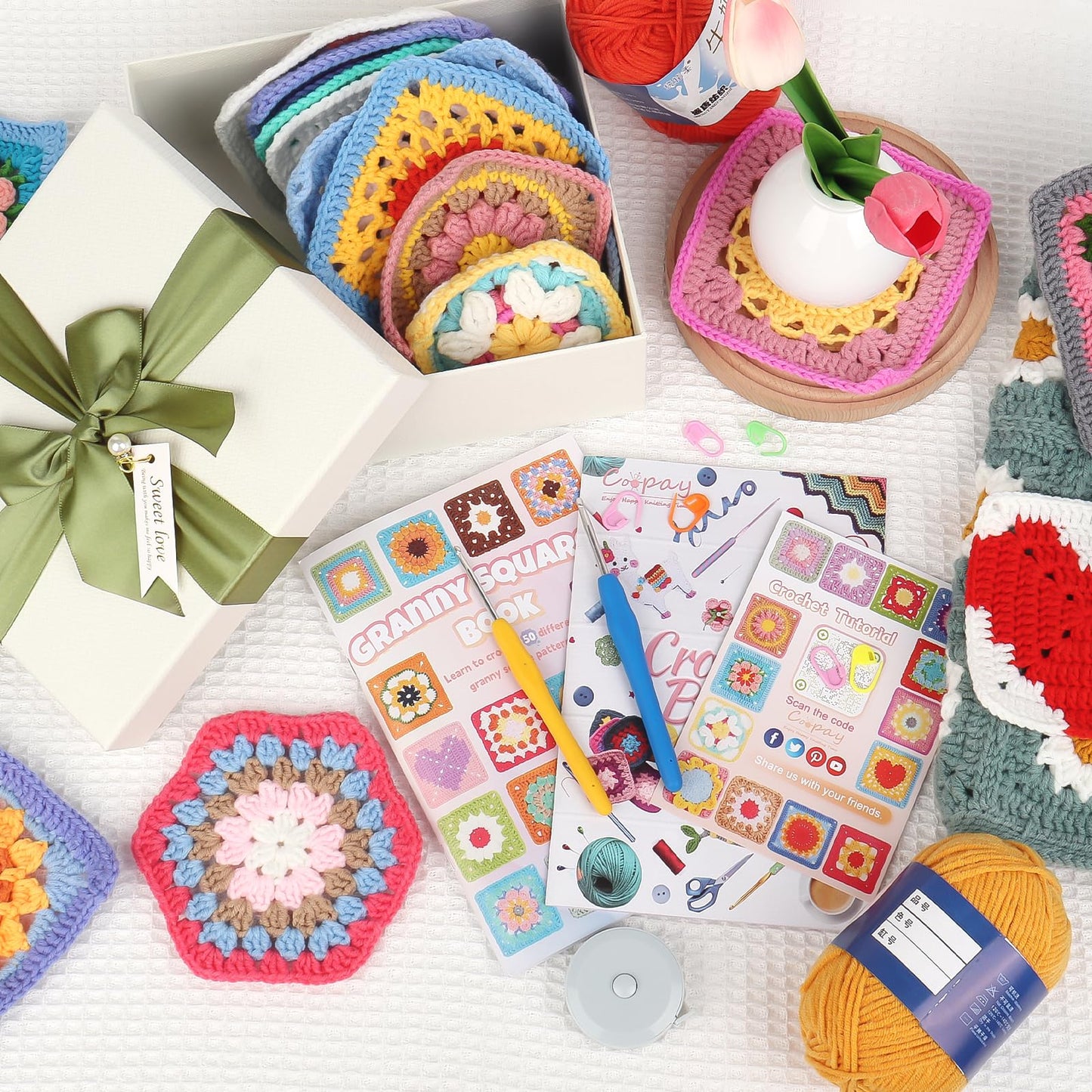Coopay Crochet Kit for Beginners, Granny Square Crochet Kit with 2 Crochets Book & Video Card, Crochets Starter Kit for Adults Learn to Knitting, Granny Square Card Deck - 50 Mix & Match Designs