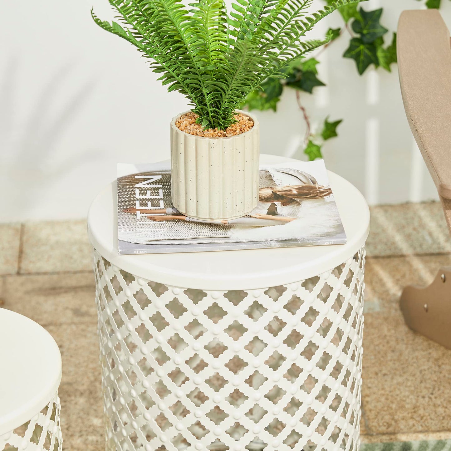 Glitzhome Outdoor Side Table Set of 2, Decorative Garden Stool for Indoor Outdoor Heavy Duty Metal Frame Accent Table Modern End Table, Glossy White